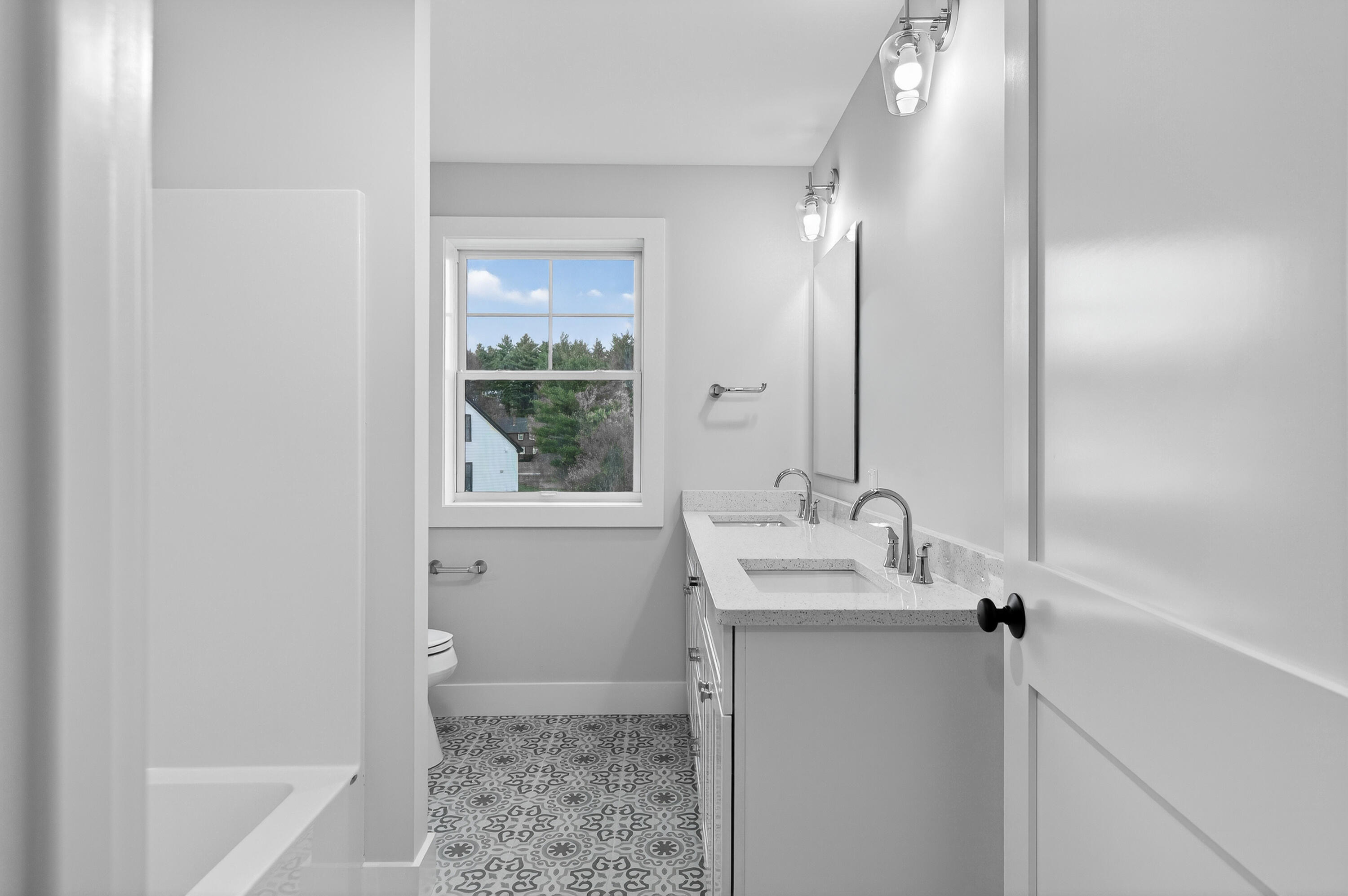 149 Owl's Nest Road, Portland, ME, 04102