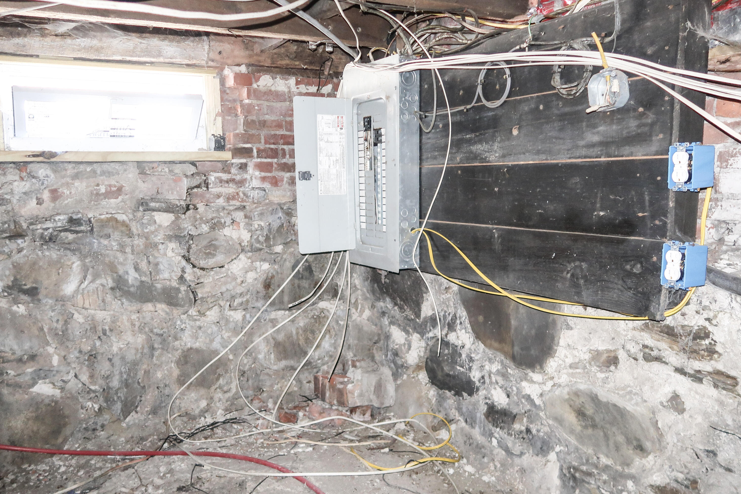 14 Heselton Street, Skowhegan, ME, 04976