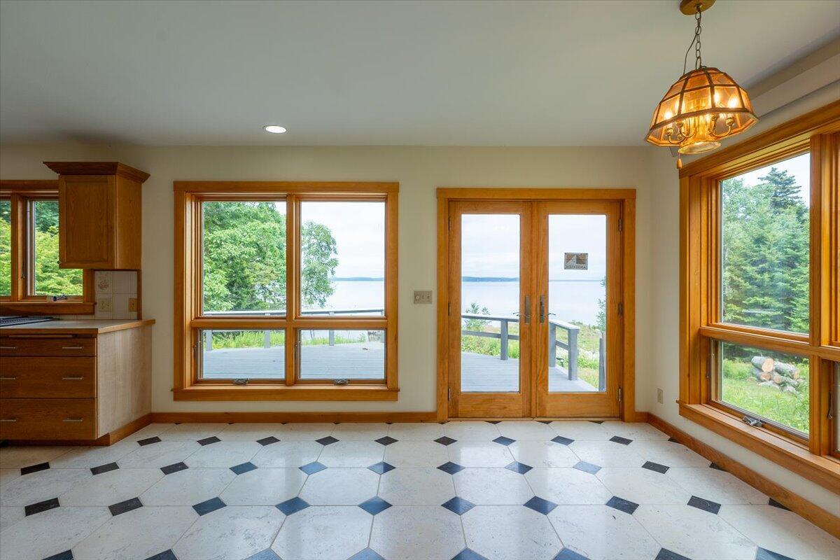 391 Main Road, Islesboro, ME, 04848