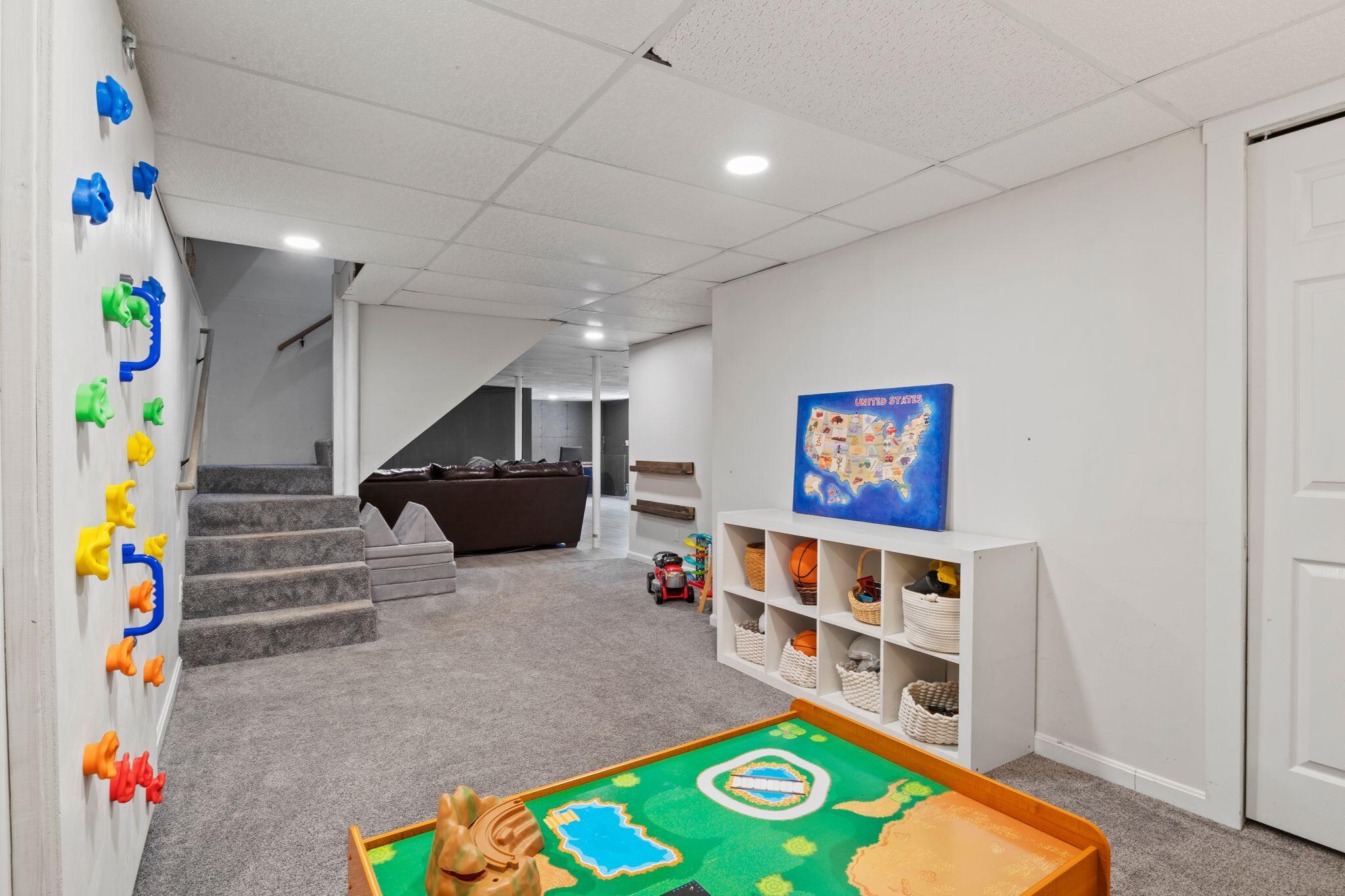 15 Monroe Drive, Naples, ME, 04055