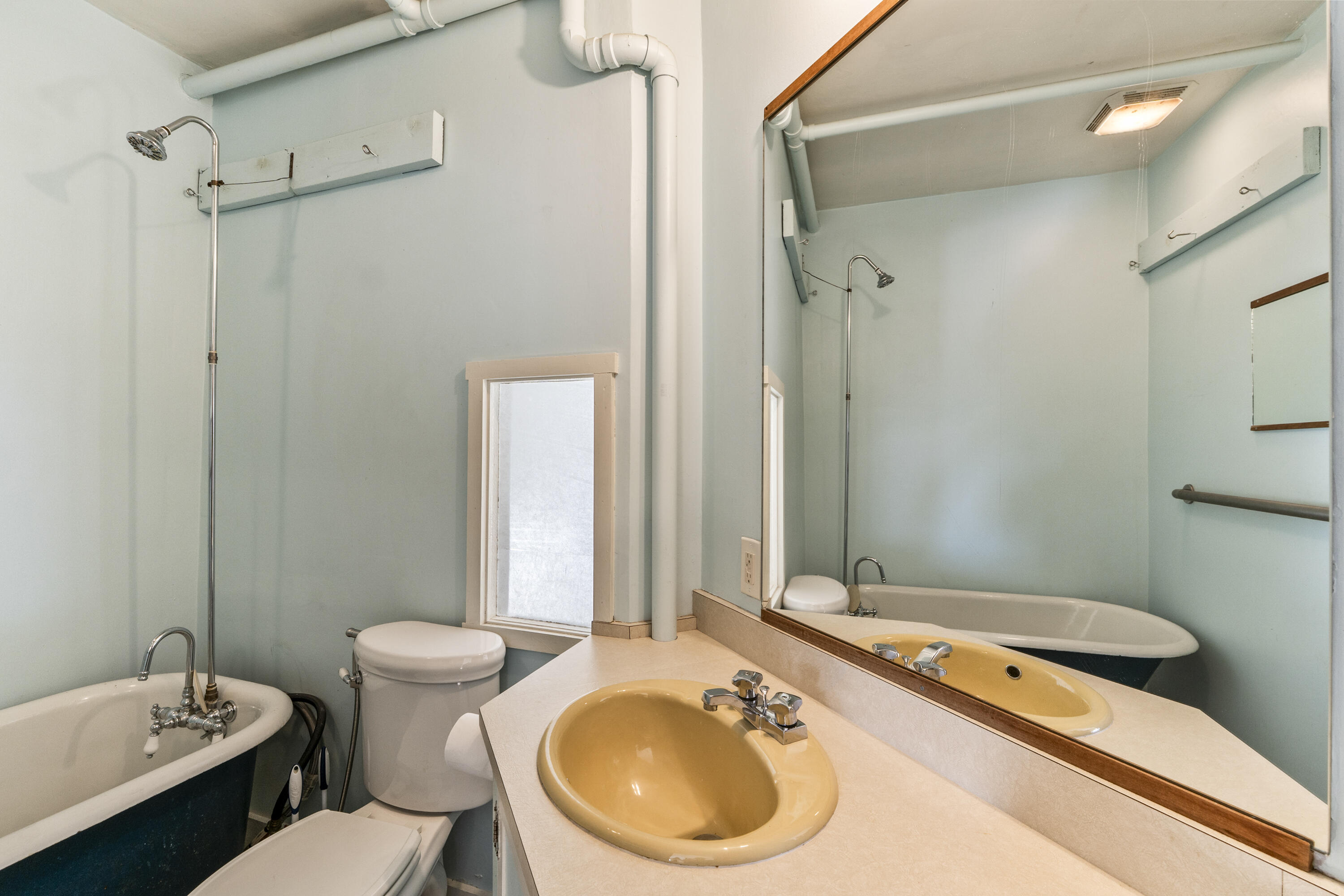 38 Main Street, Topsham, ME, 04086