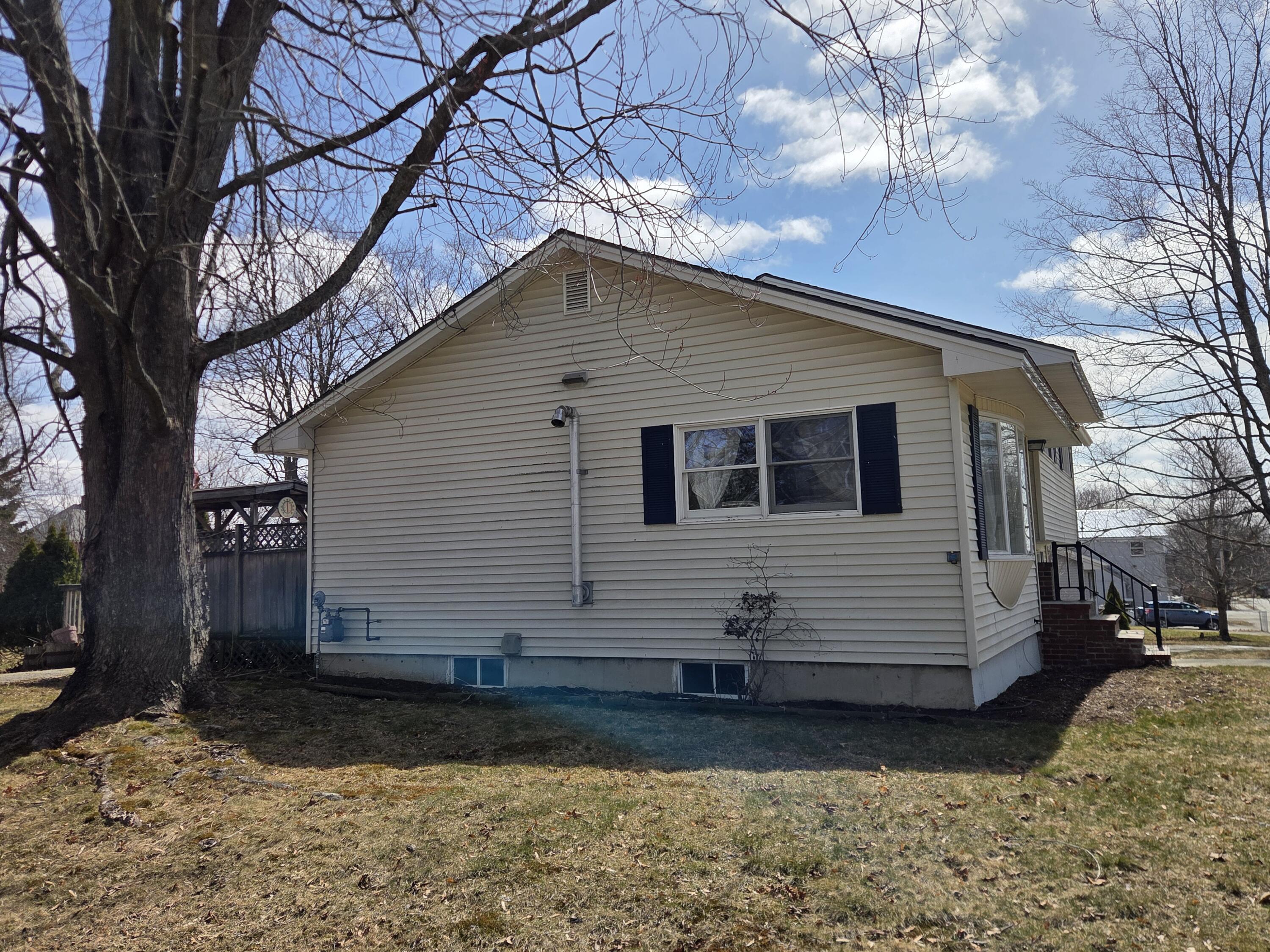 277 Pearl Street, Bangor, ME, 04401