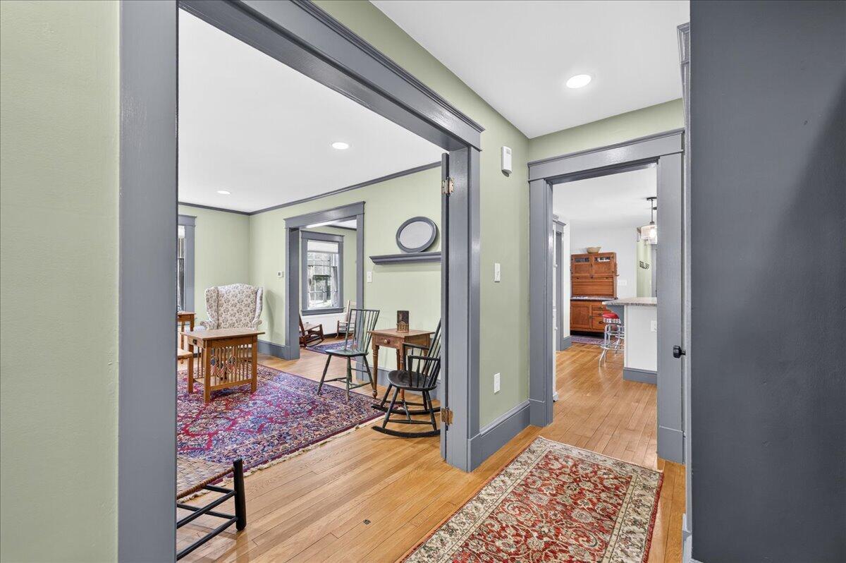 279 W Broadway, Bangor, ME 04401 44-297 W. Broadway-66