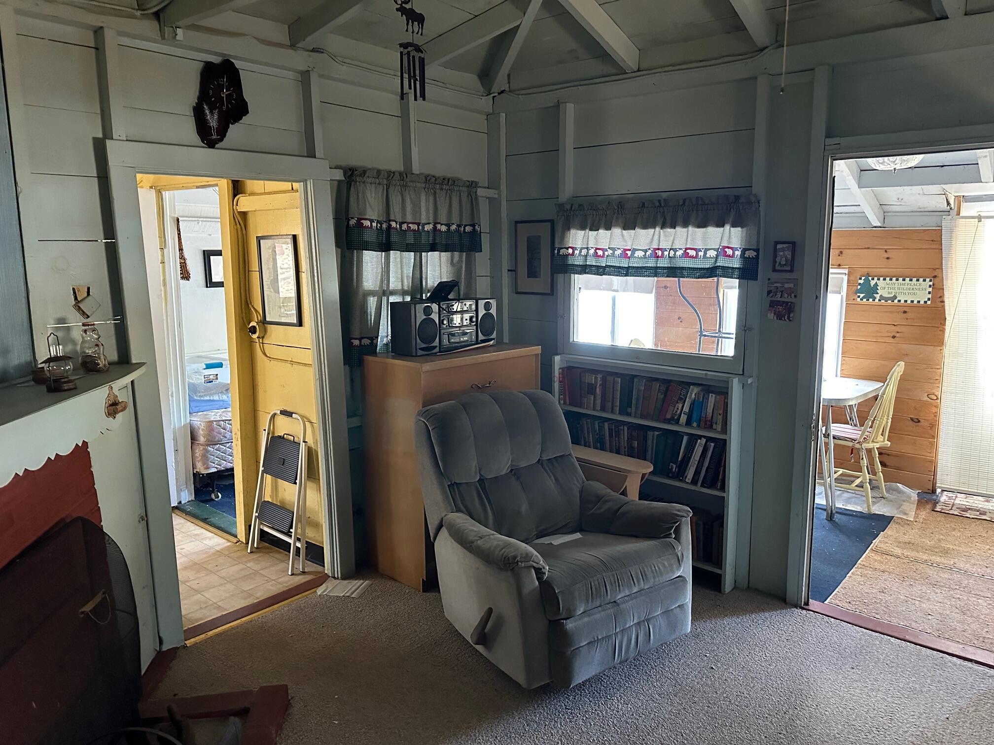 5 Appache Lane
