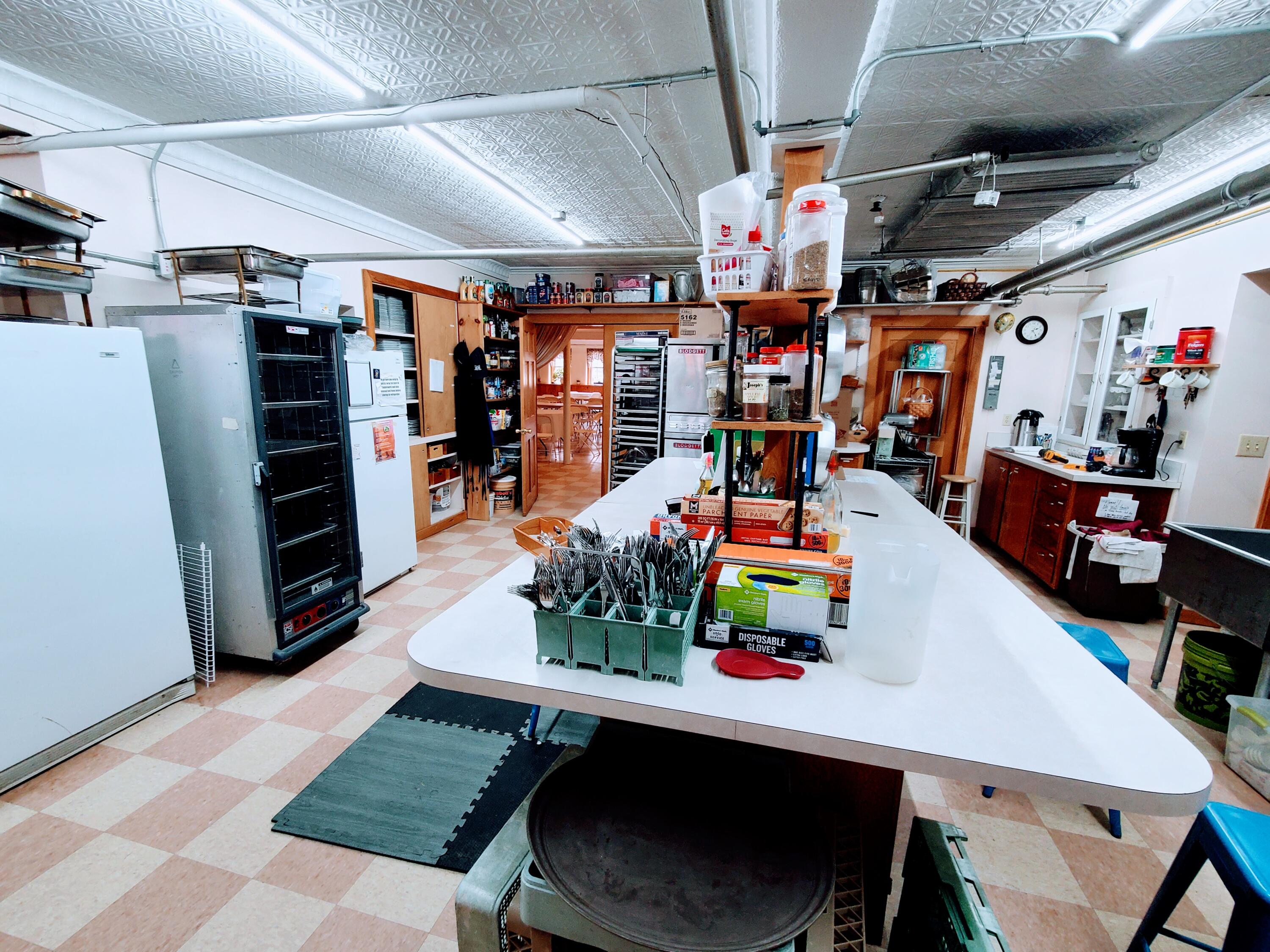 98 Main Street, Madison, ME, 04950