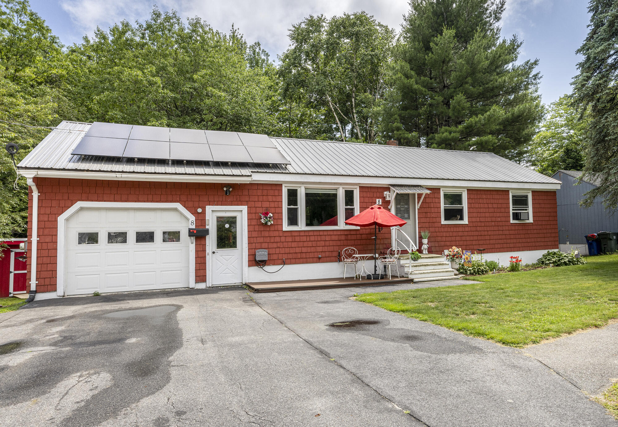 Photo of 8 Kenneth Road South Portland ME 04106