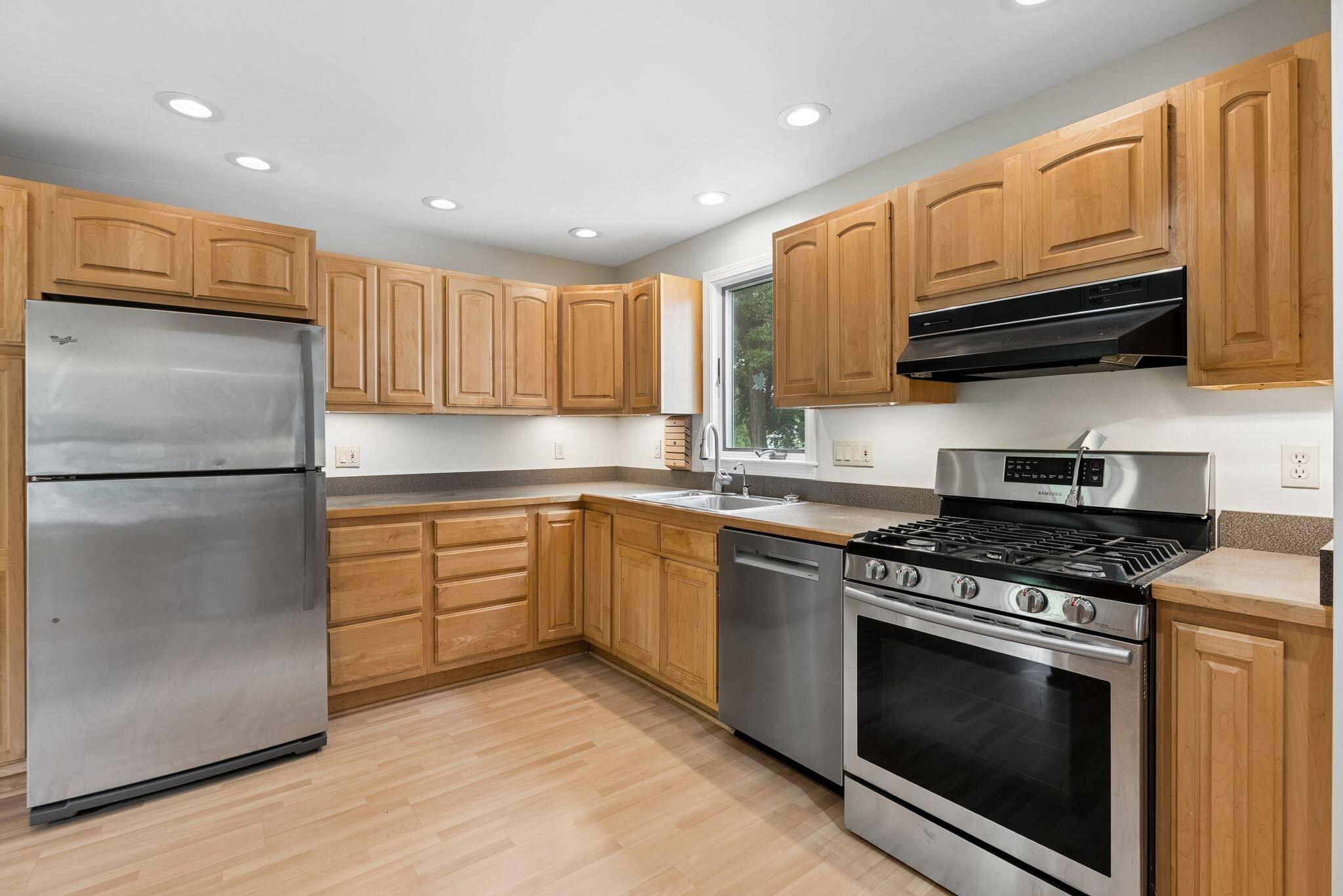 125 Boothby Avenue, South Portland, ME 04106 23_DSC00245