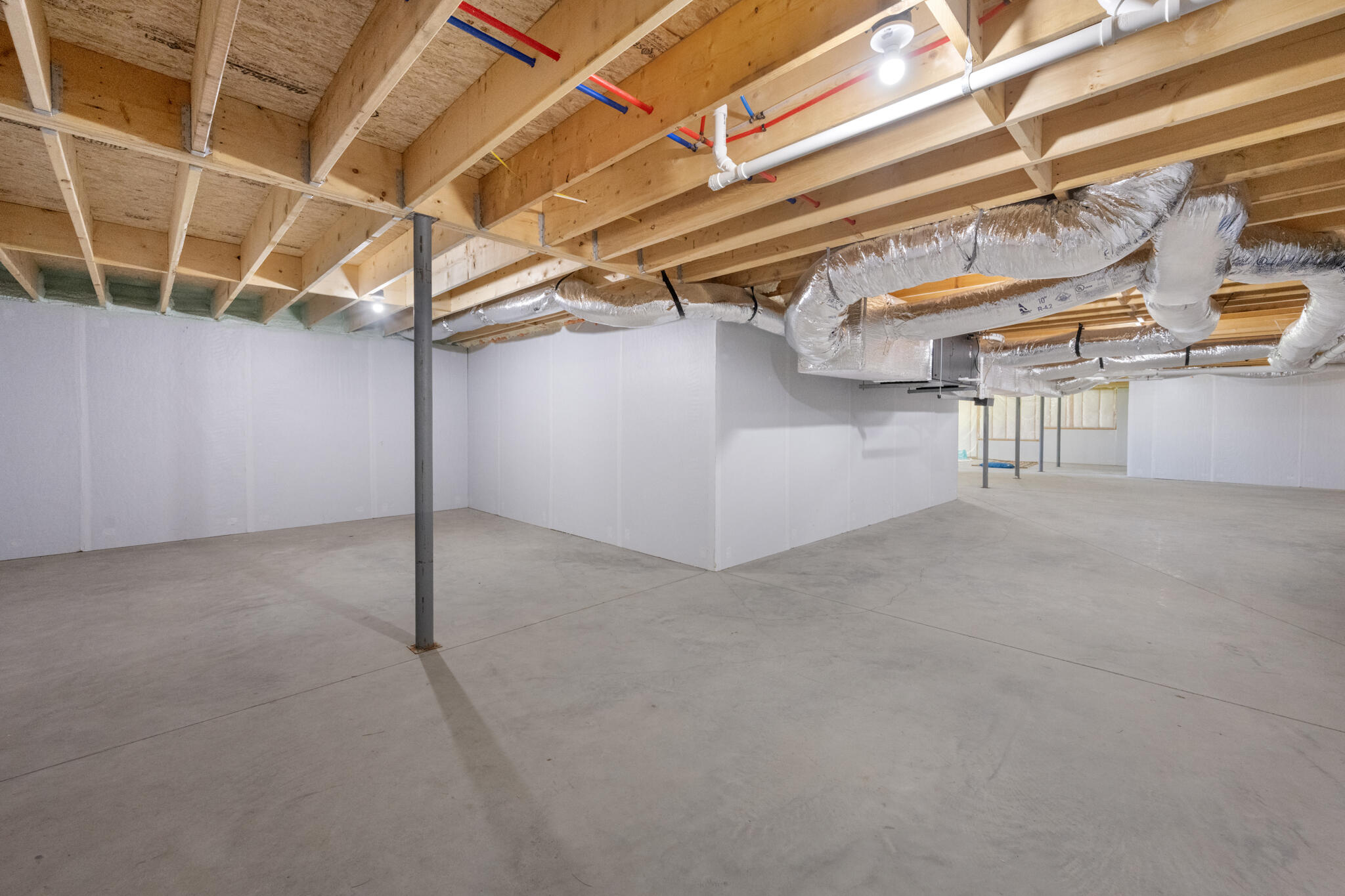 90 Blue Jay Lane, Waltham, ME, 04605