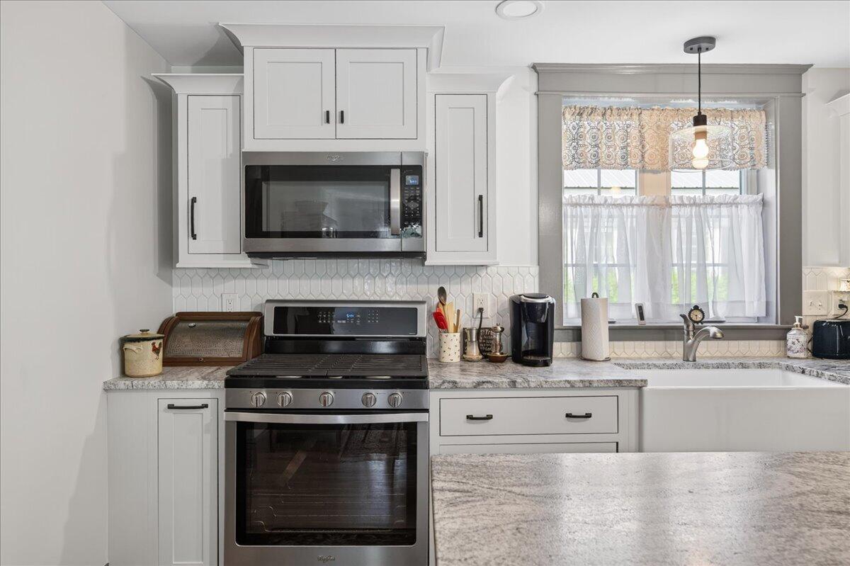 279 W Broadway, Bangor, ME 04401 17-297 W. Broadway-39