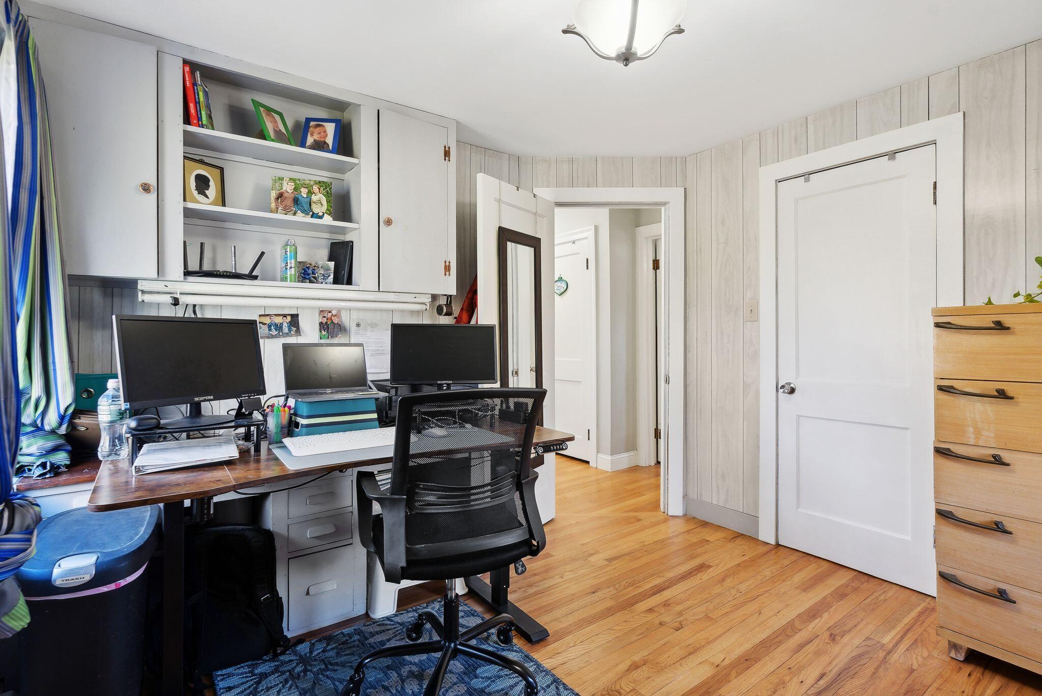 81 Maple Avenue