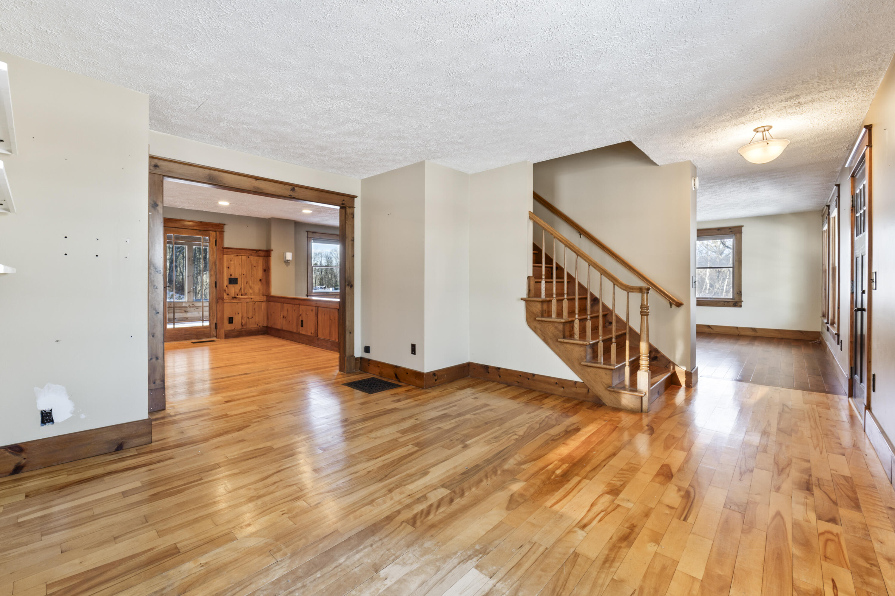 467 Bay Road, Bowdoinham, ME, 04008