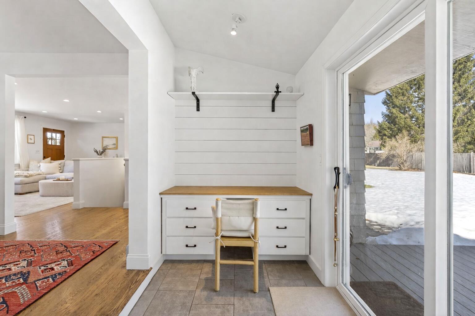 7 Lawn Avenue, Cumberland, ME, 04021