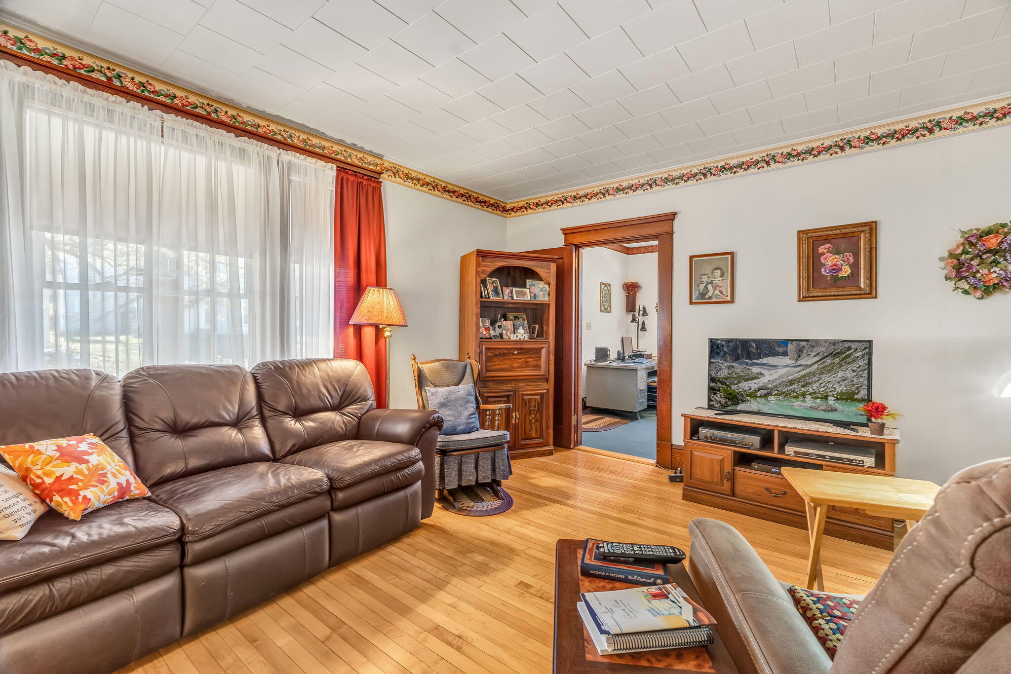 28 Main Street Hill, Dexter, ME, 04930