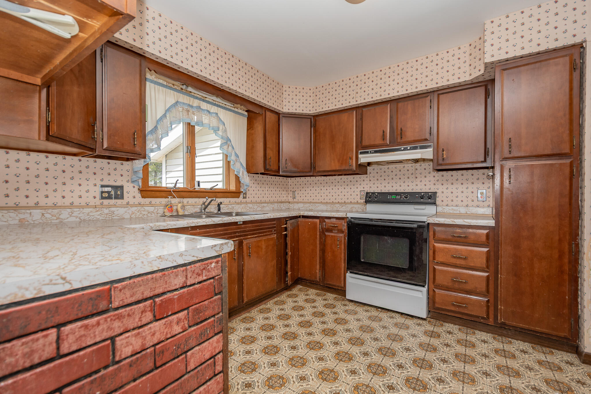 22 Midland Street, Caribou, ME, 04736