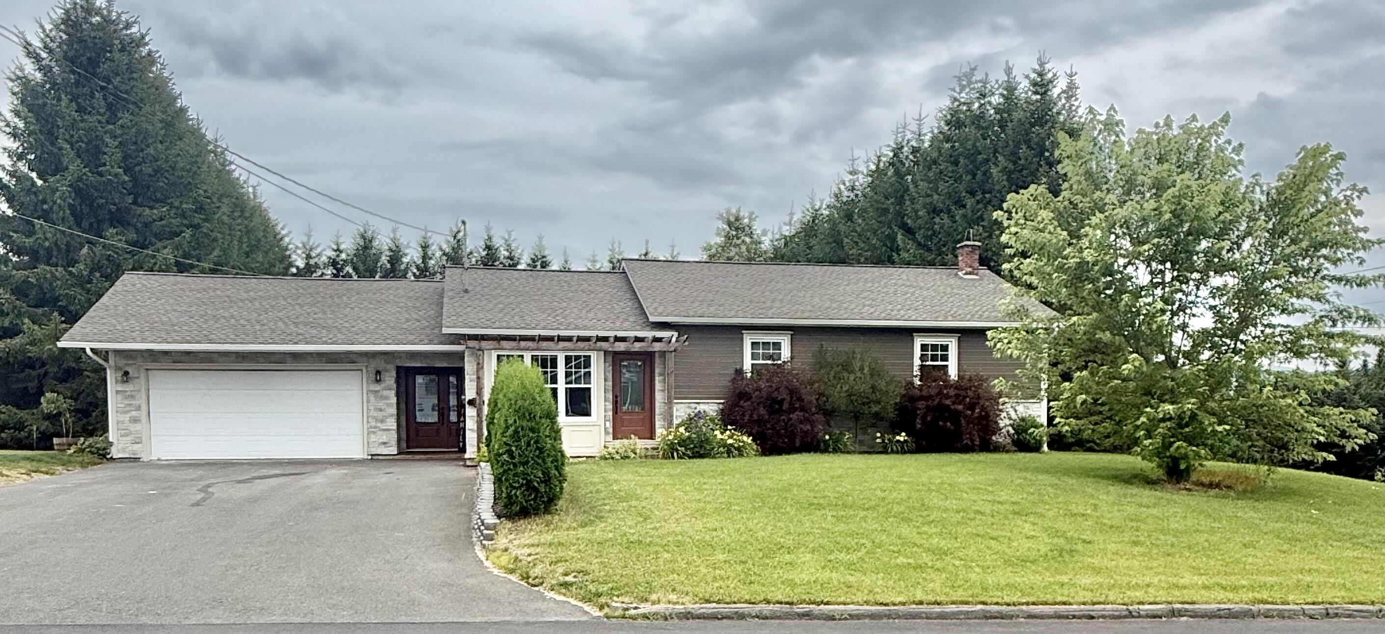 Photo of 251 19th Avenue Madawaska ME 04756