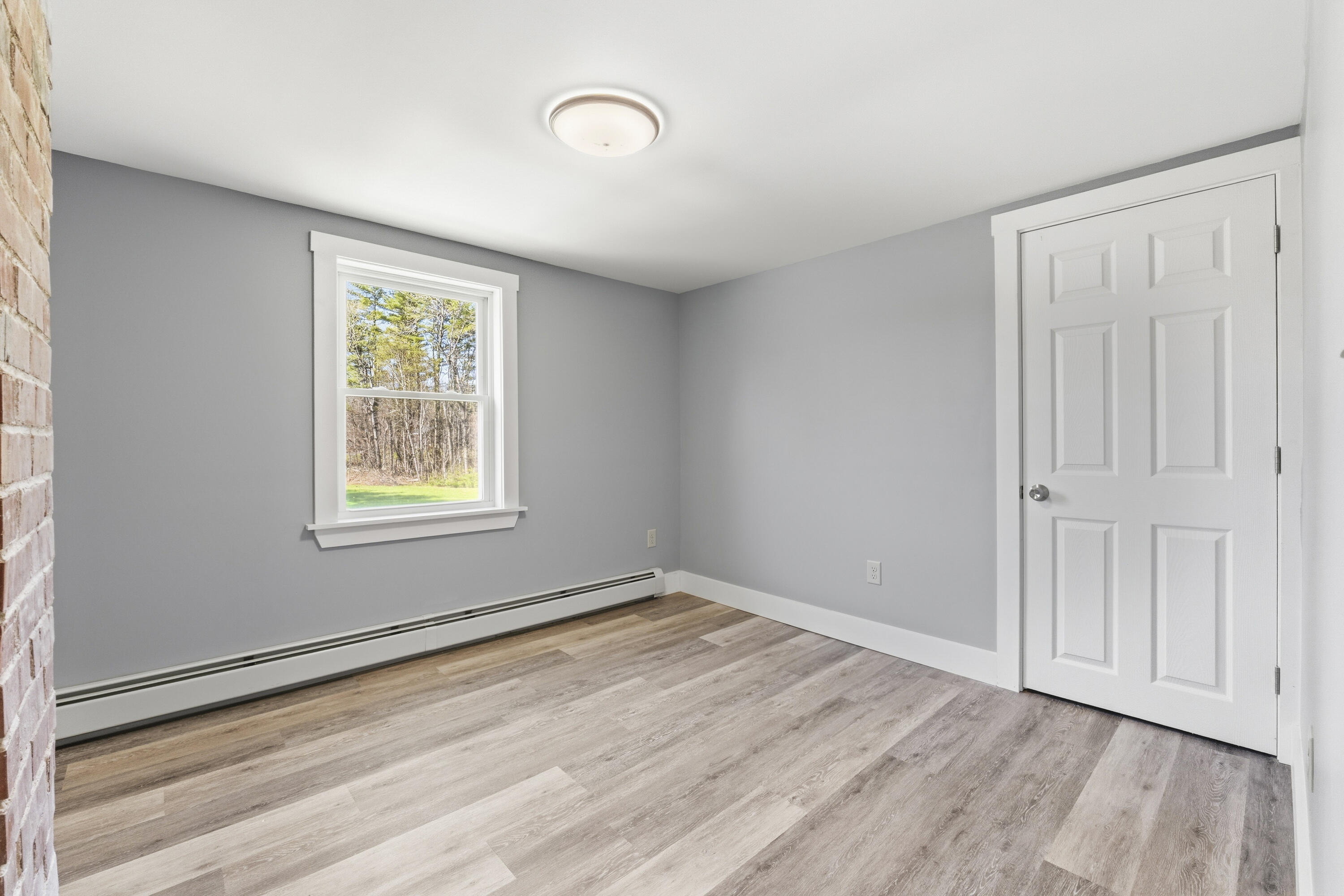 222 River Road, Richmond, ME, 04357
