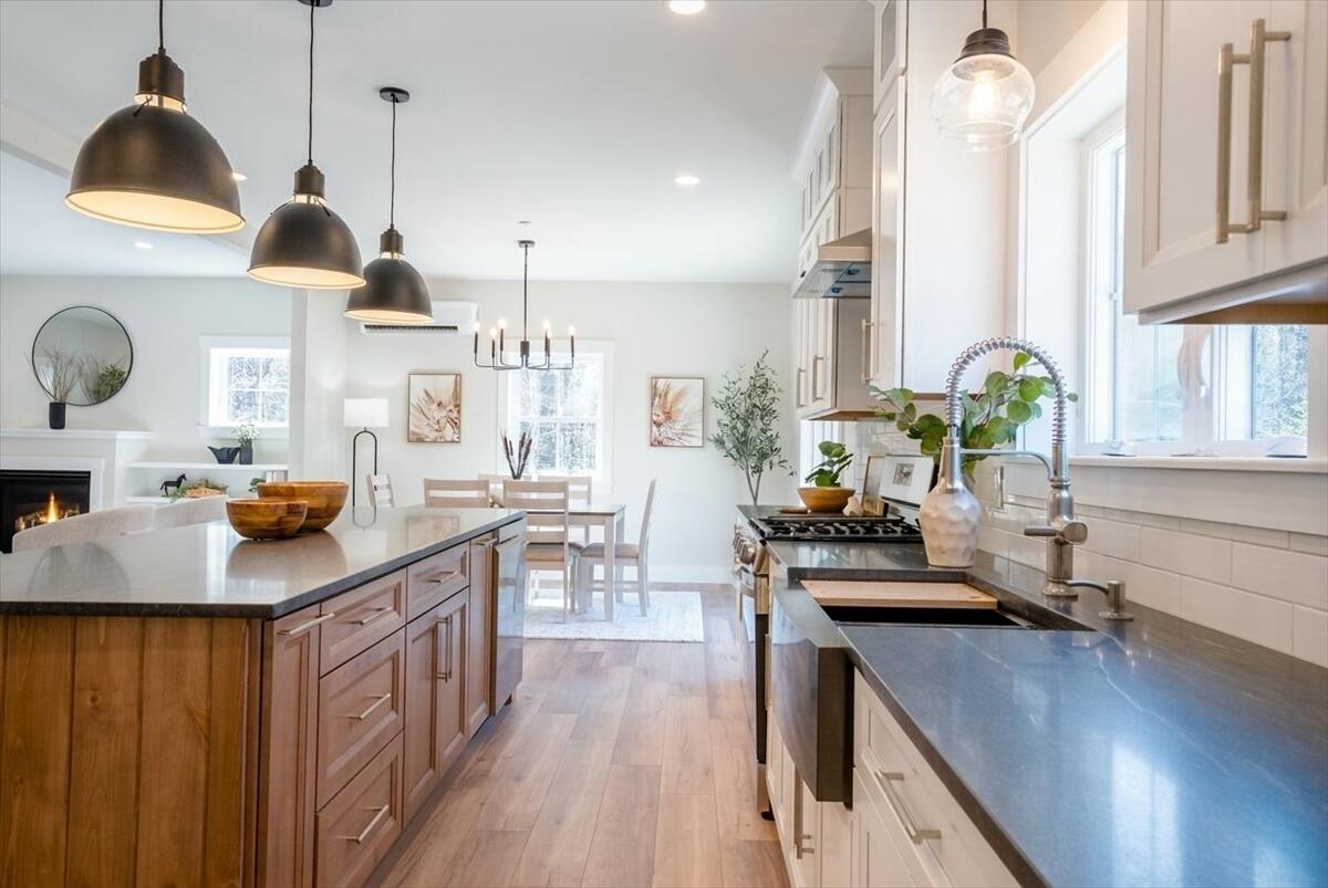 321 Pownal Road, Freeport, ME, 04032