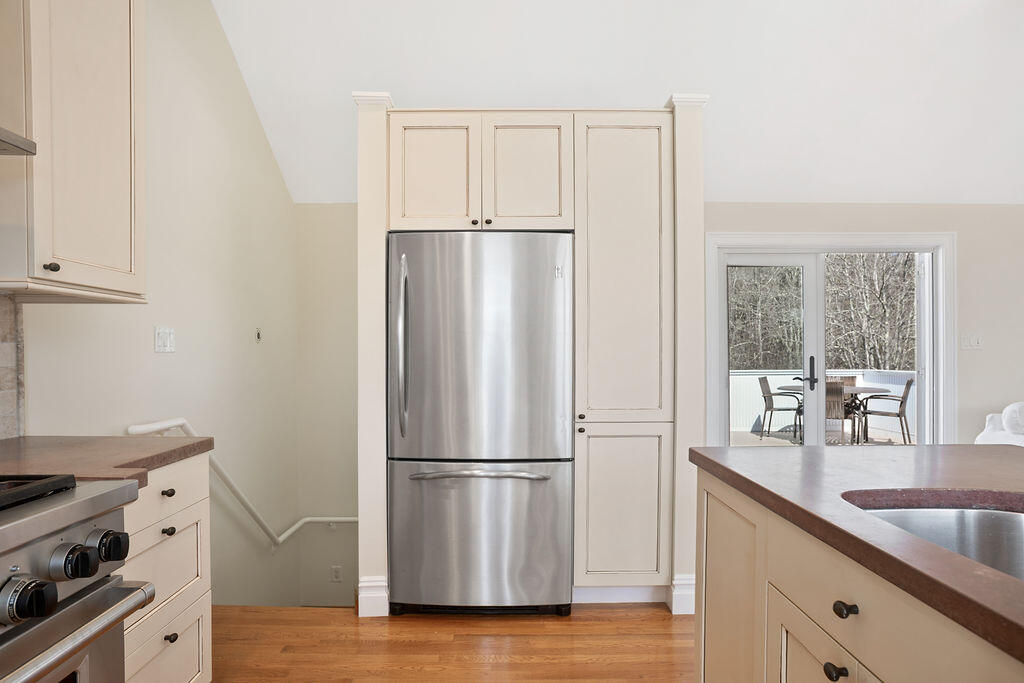 189 Western Avenue, Kennebunk, ME, 04043