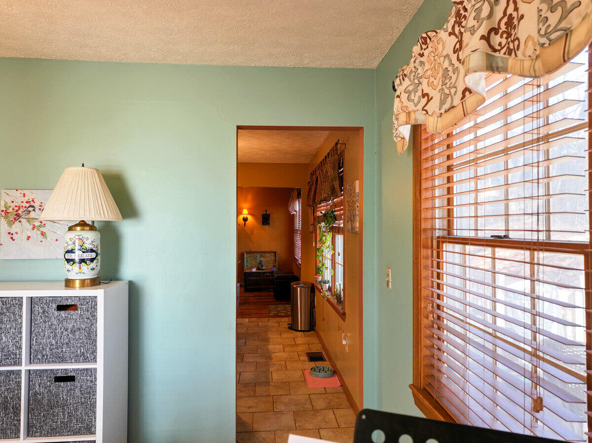 11 Kensington Terrace, Lewiston, ME, 04240