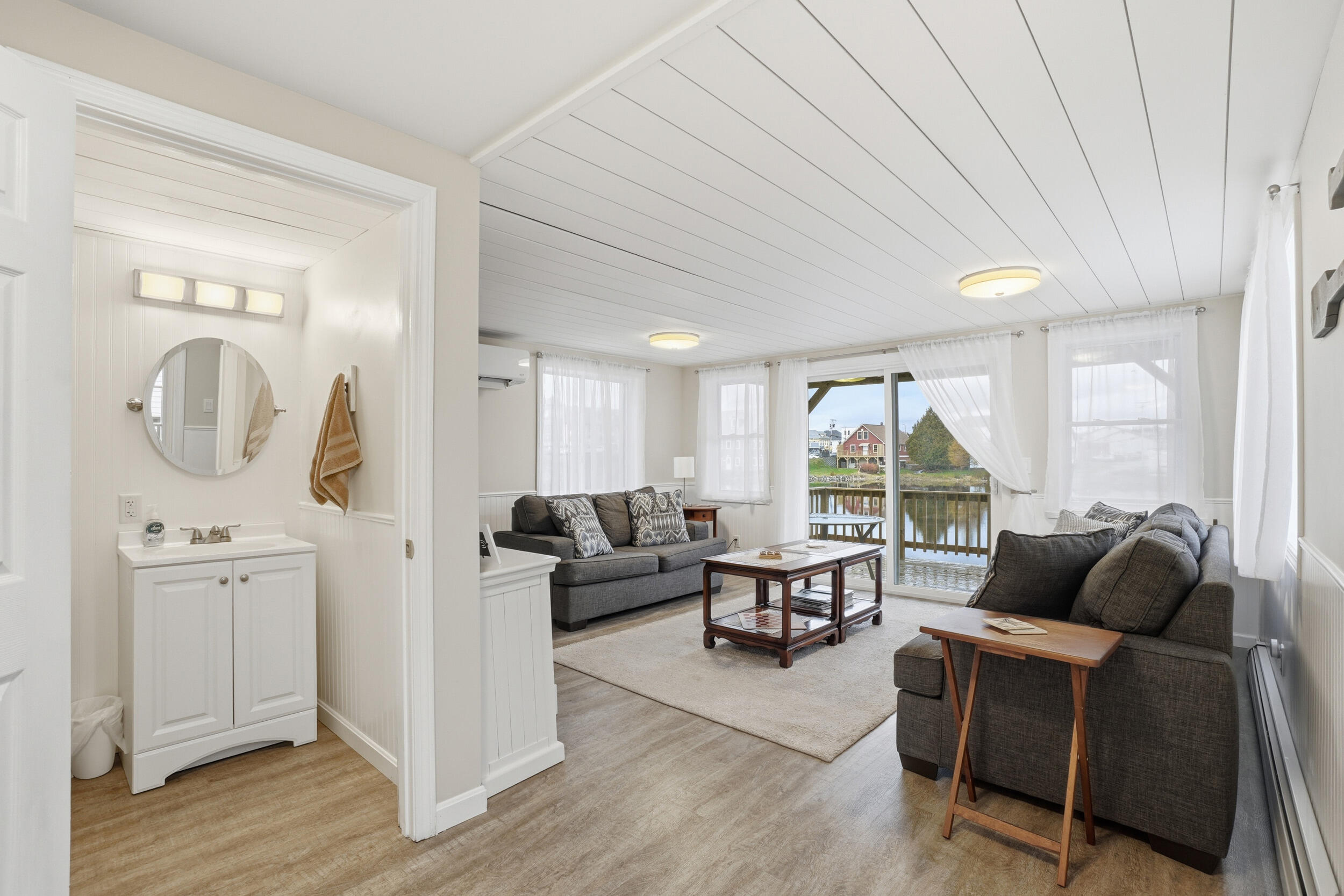6 Mattanawcook Street, Lincoln, ME, 04457