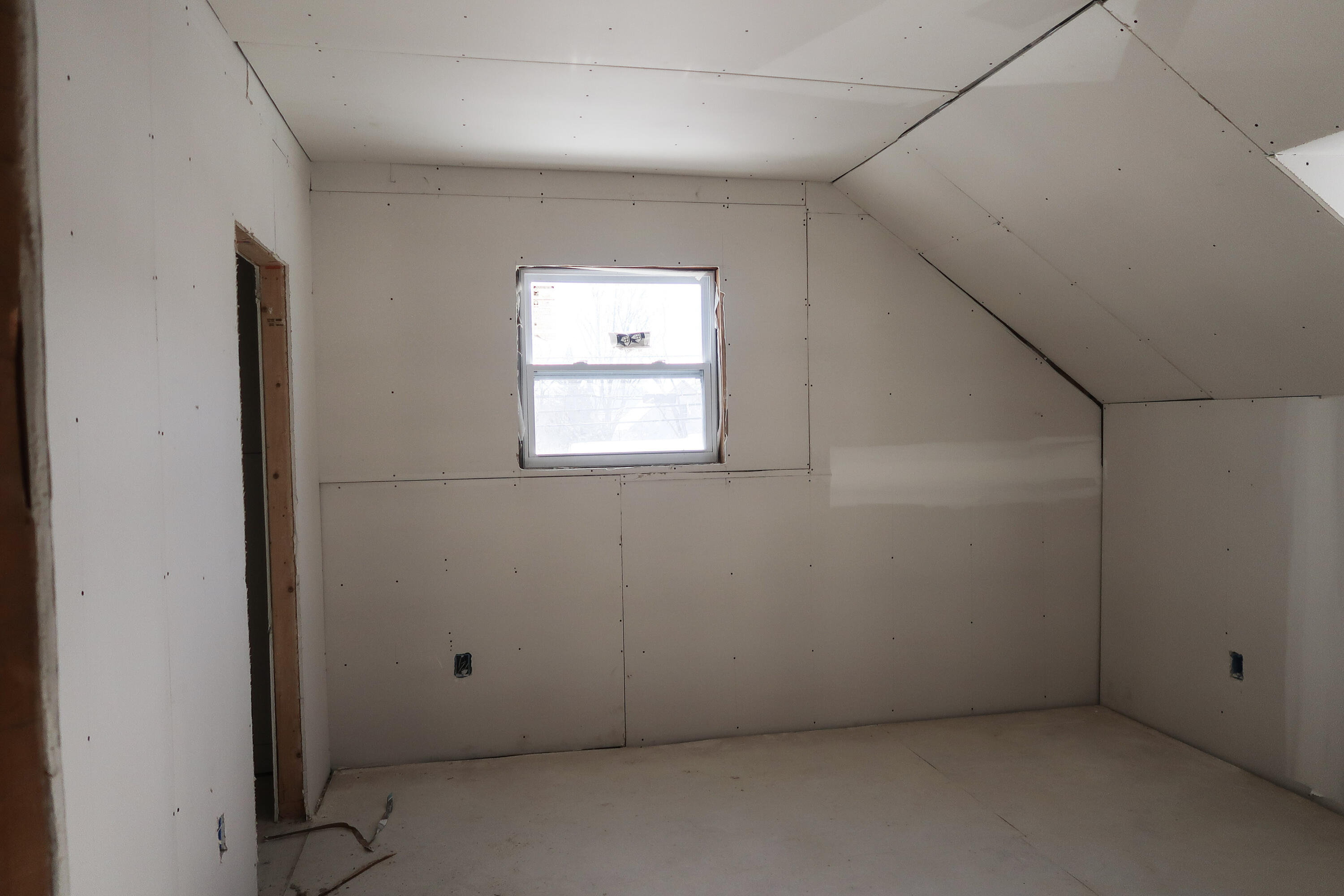 14 Heselton Street, Skowhegan, ME, 04976