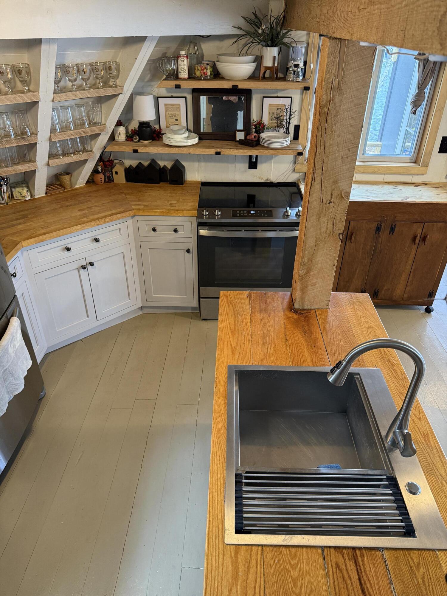 47 Point Lane, Norway, ME, 04268