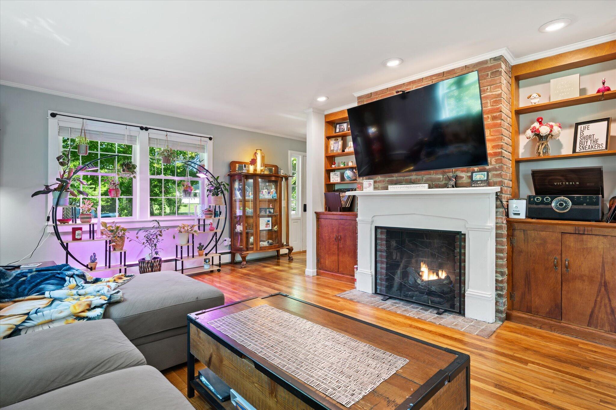 17-Living Room