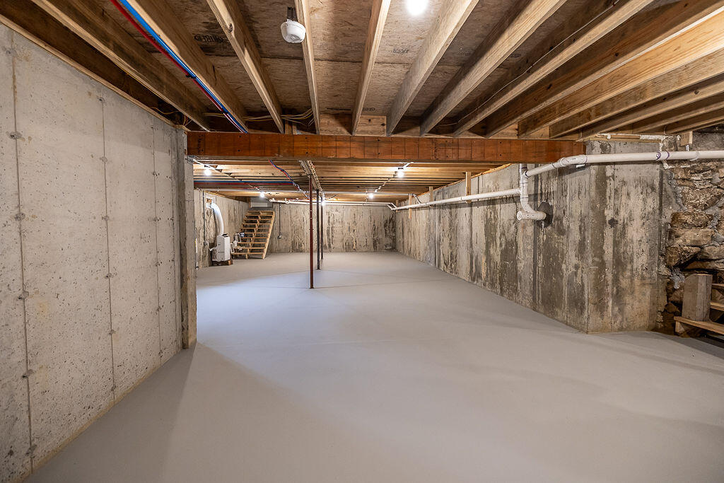 497 N Parish Road, Turner, ME, 04282