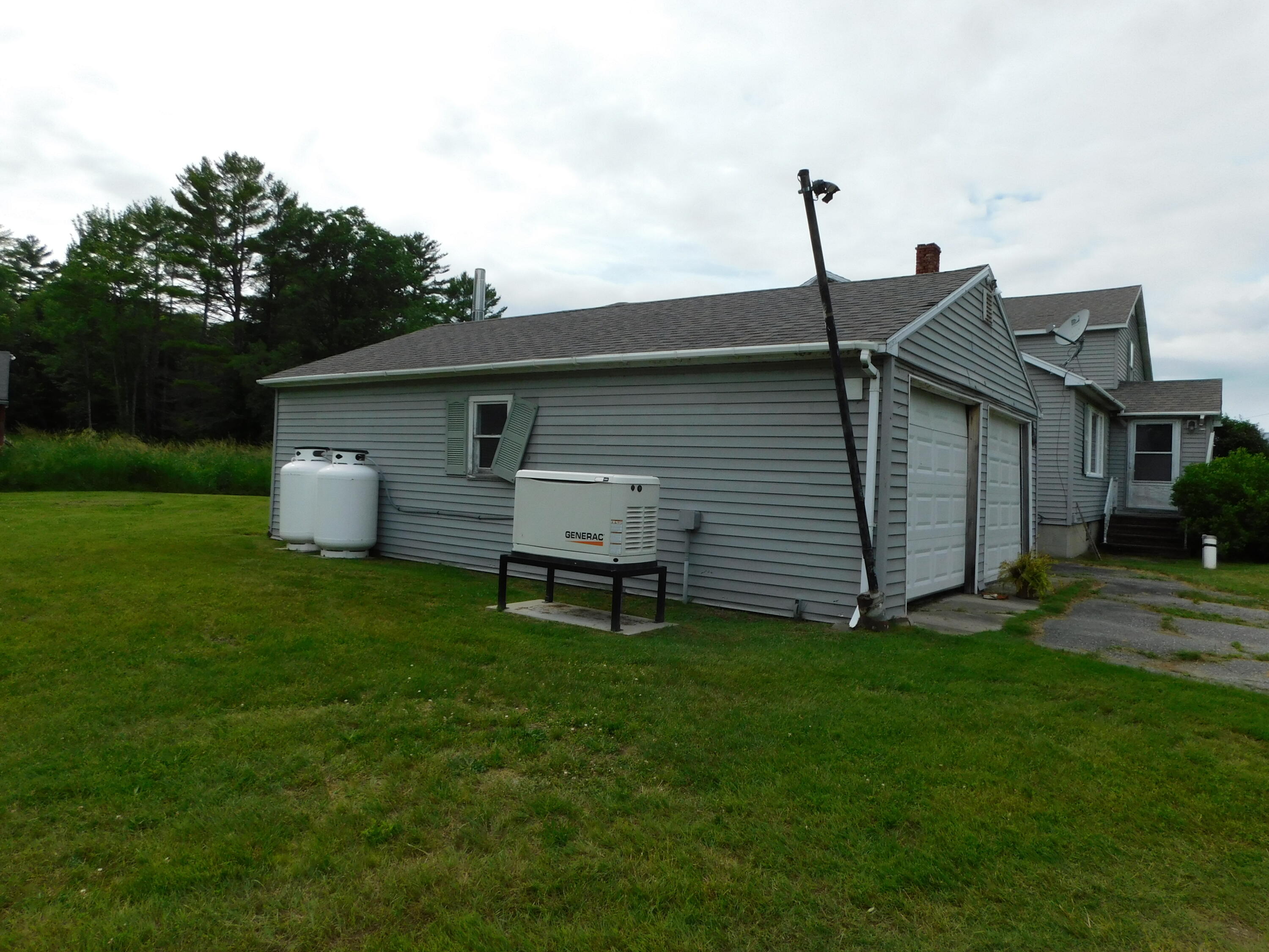 389 S Horseback Road, Burnham, ME 04922 DSCN4022