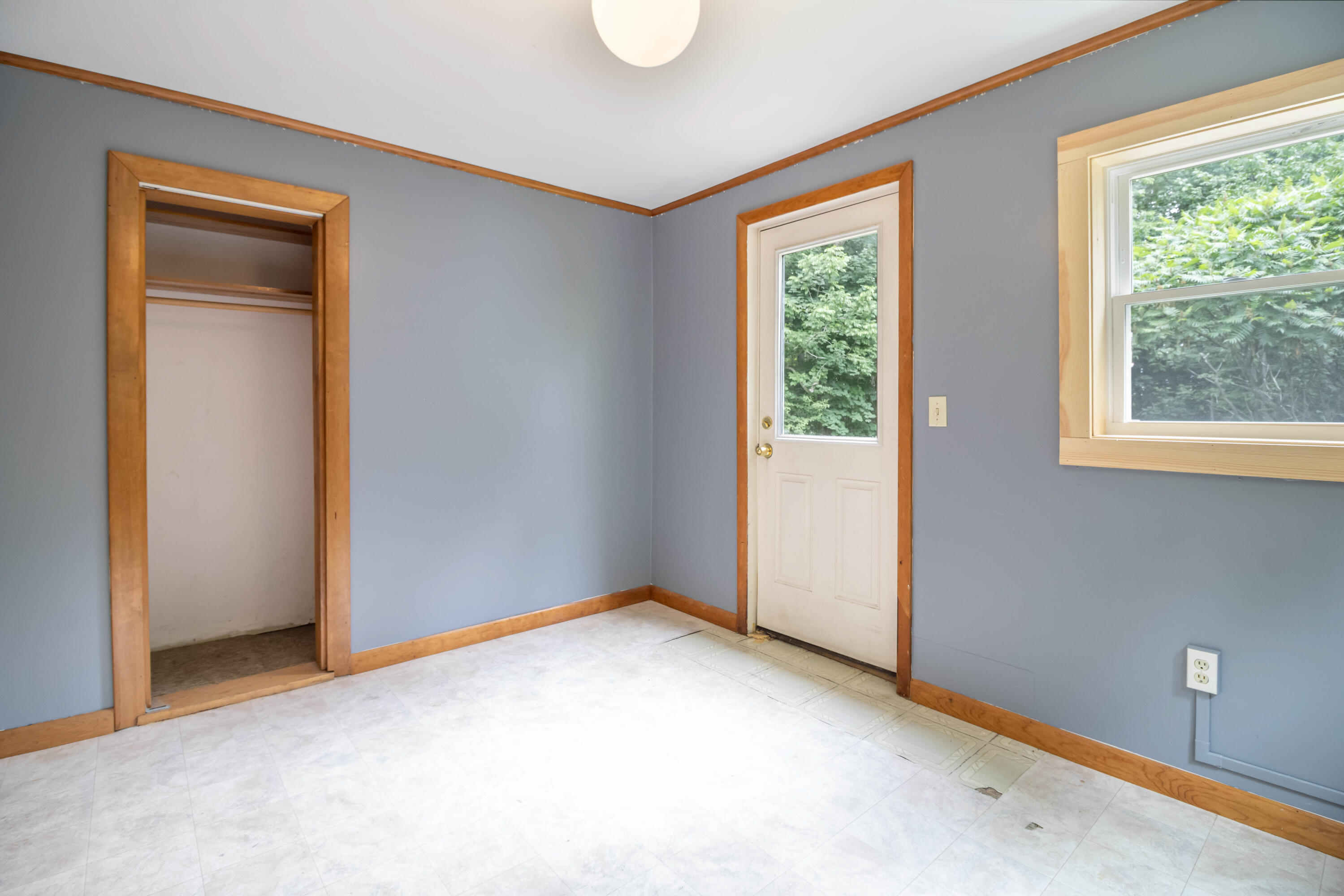 36 Kelley Road, Orono, ME, 04473