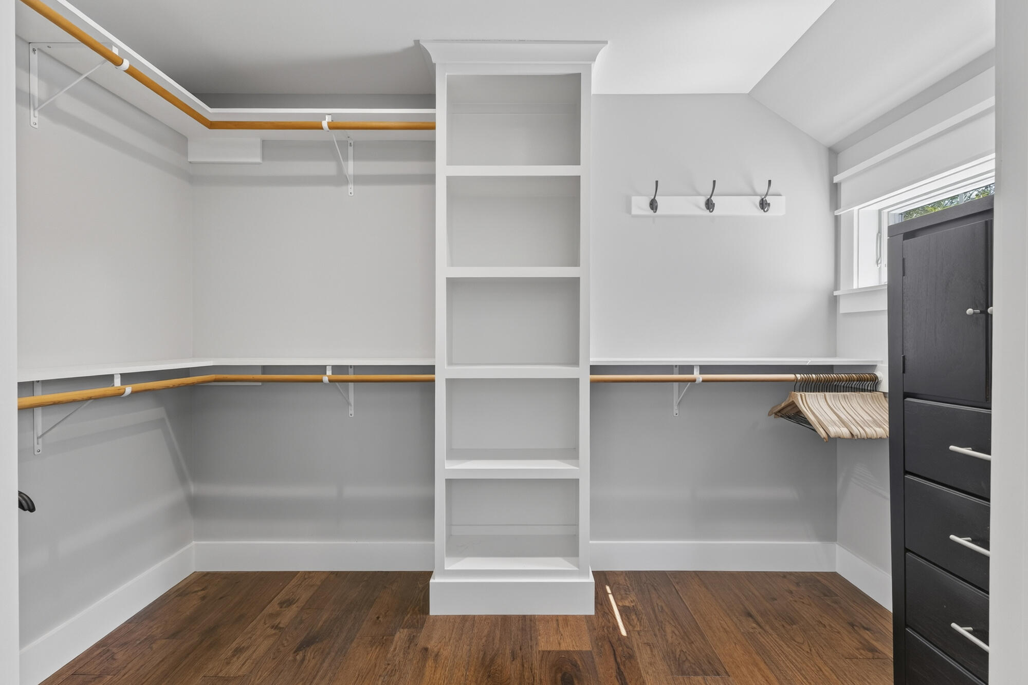Walk-in closet