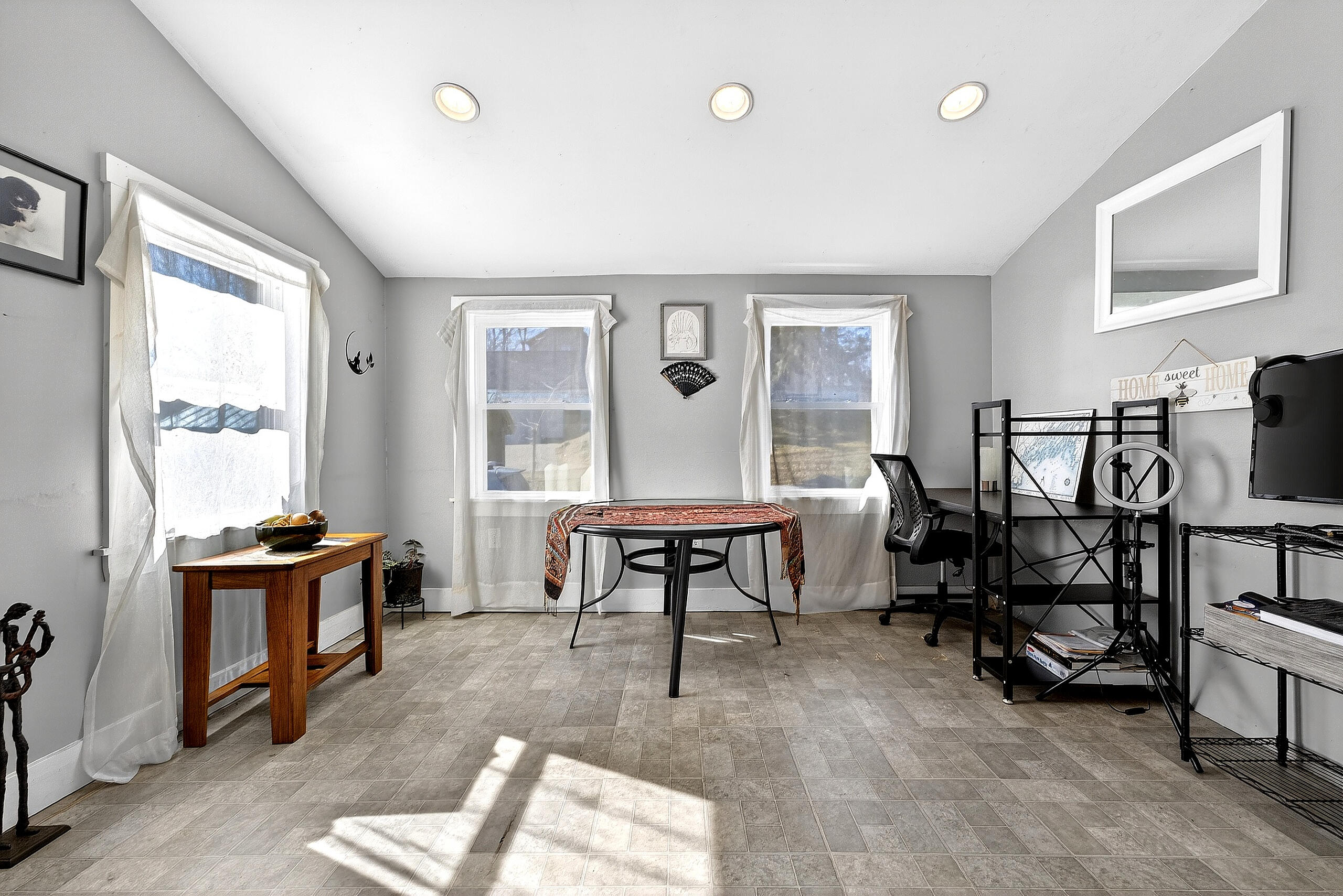 192 Brunswick Avenue, Gardiner, ME, 04345