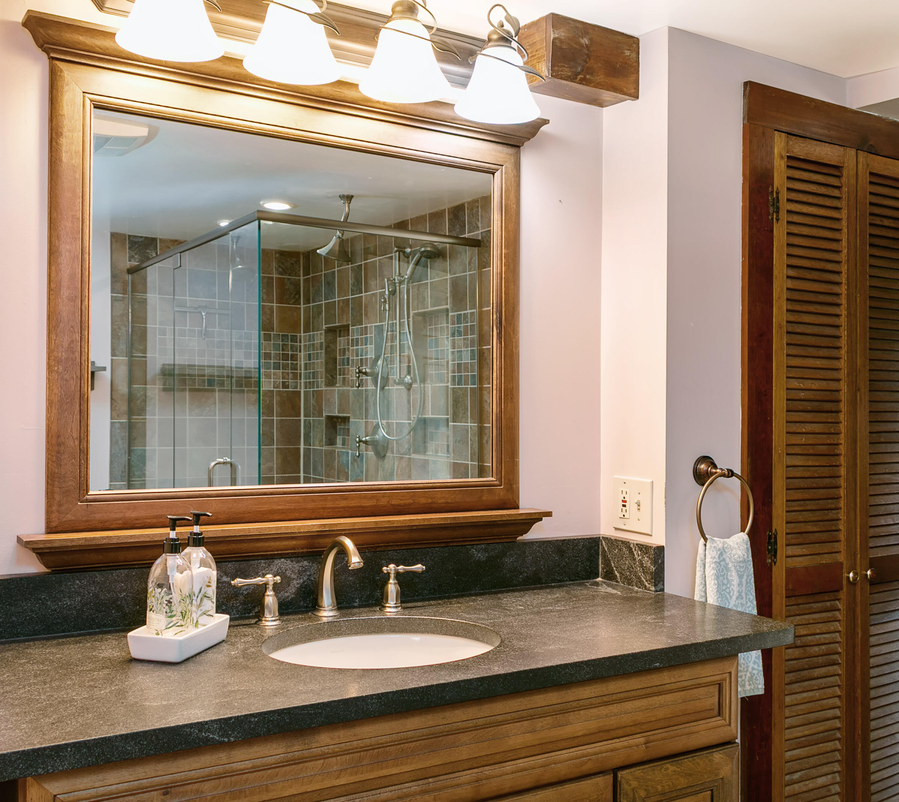 417 Sanford Road, Wells, ME, 04090