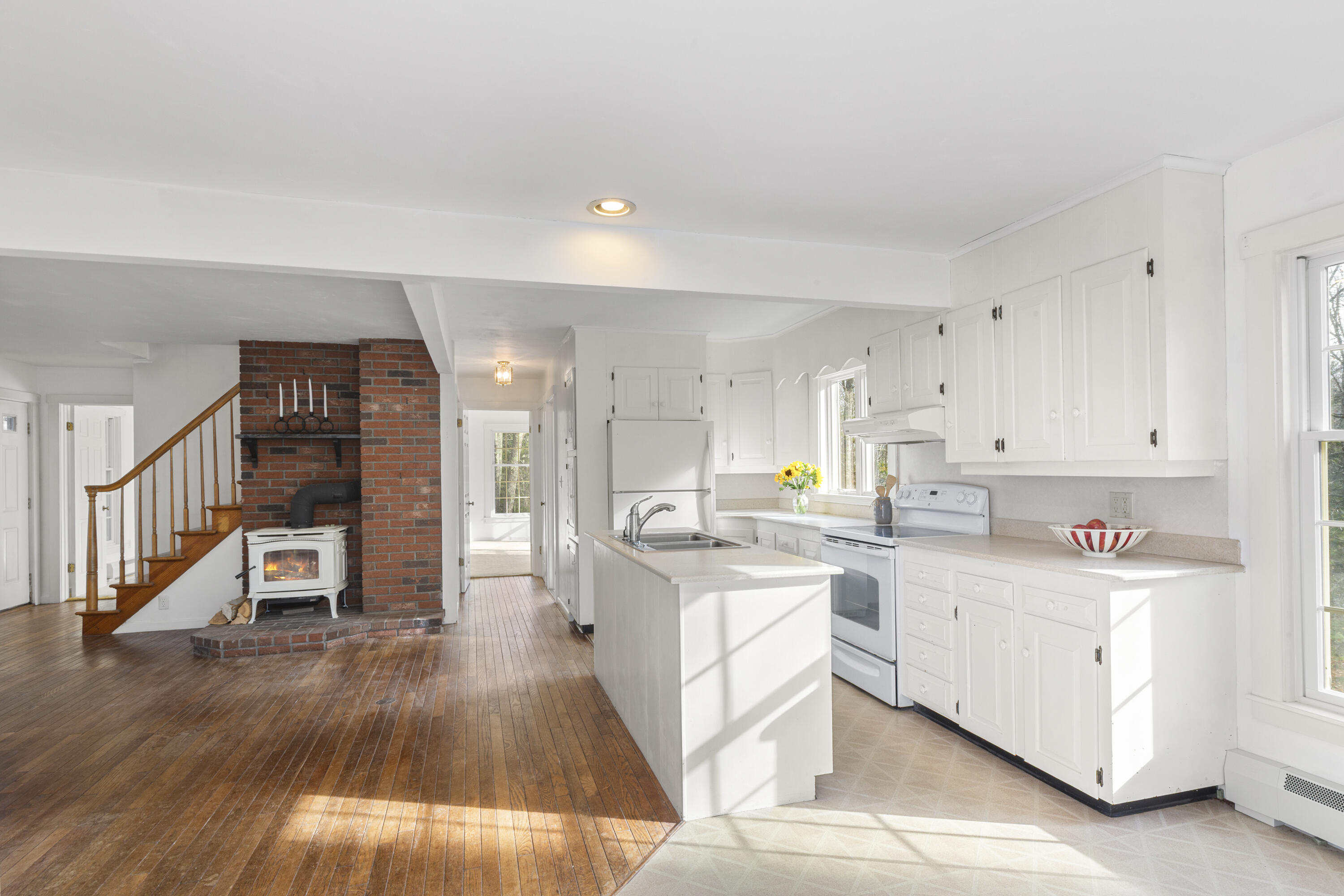 13 Hemlock Drive, Lincolnville, ME, 04849