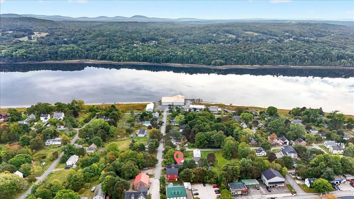 15 Commercial Street, Winterport, ME 04496 61-15 Commercial St