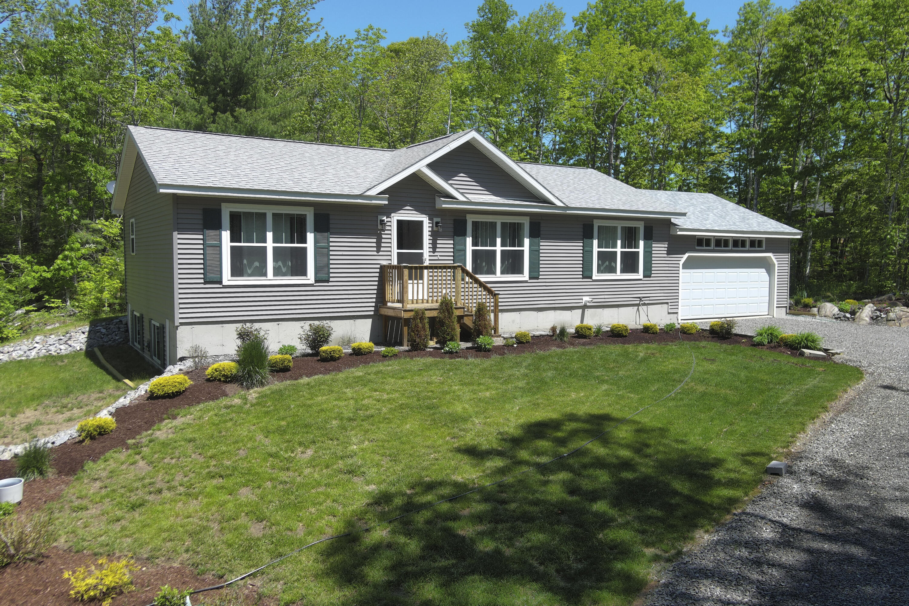 Photo of 22 Quarry Trail South Thomaston ME 04858