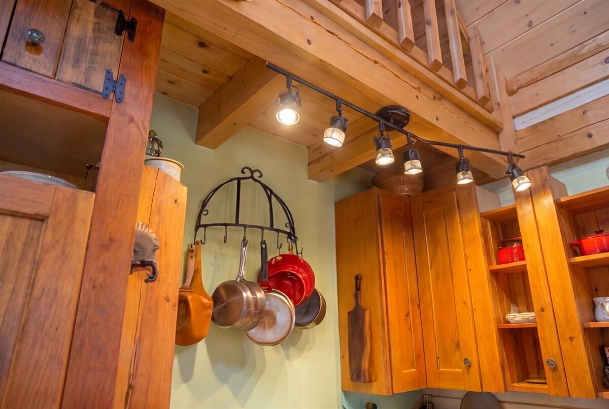 7 Abbott Hill Road, West Paris, ME, 04289