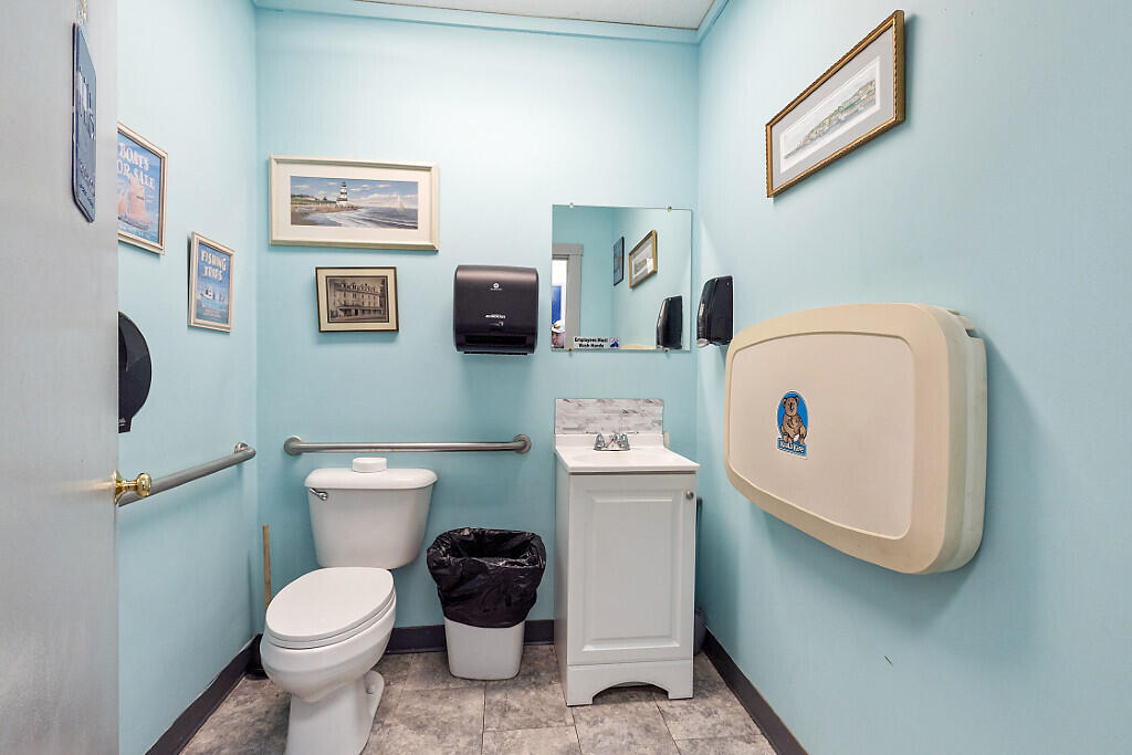 30 Main Street, Belfast, ME, 04915