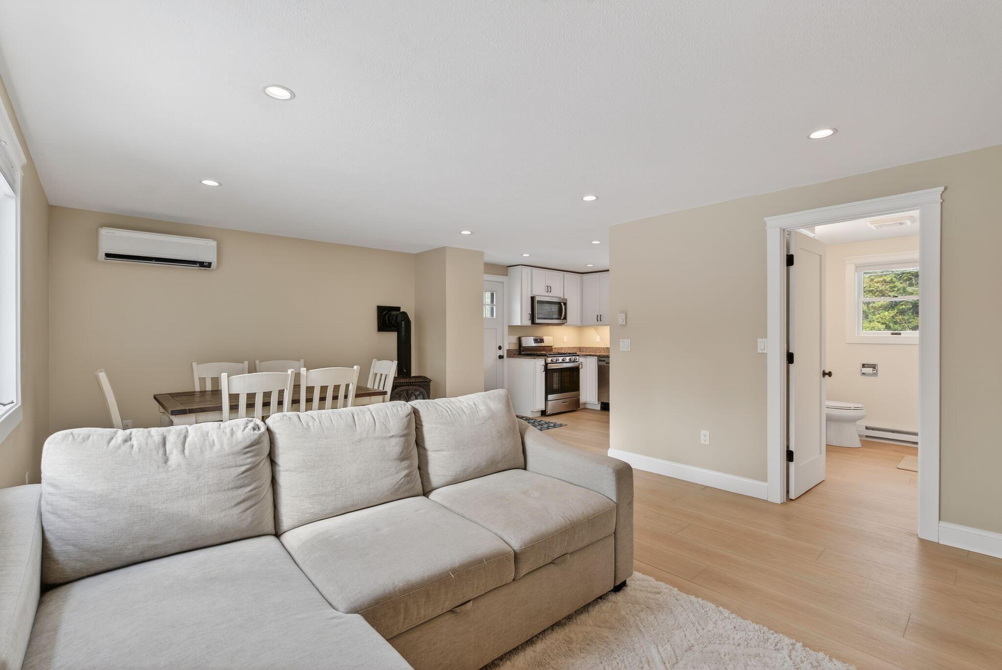 95 Baston Road, North Yarmouth, ME 04097 Seamless Flow for Everyday Living