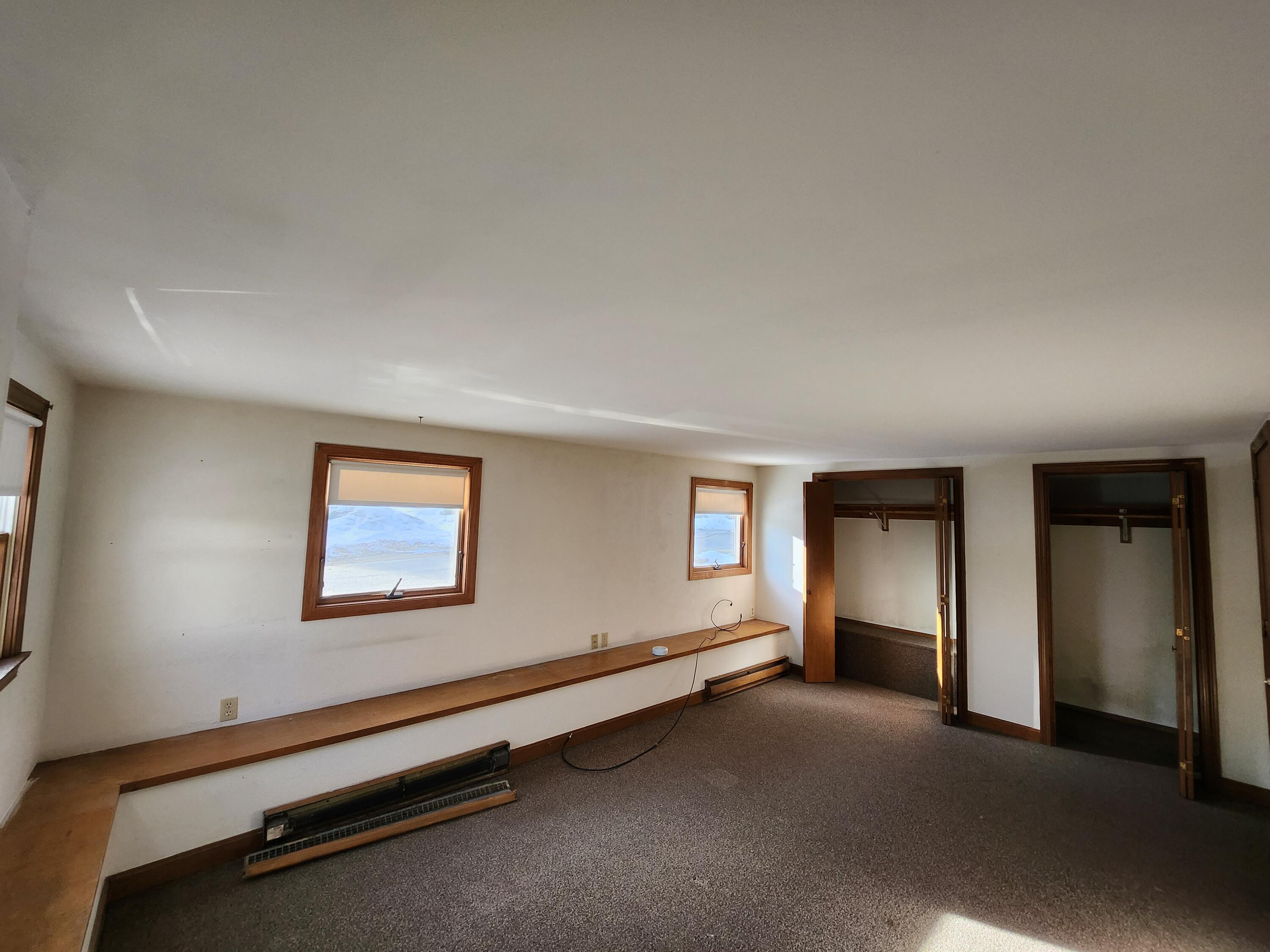 25 Falmouth Road, Falmouth, ME 04105 extra large bedroom