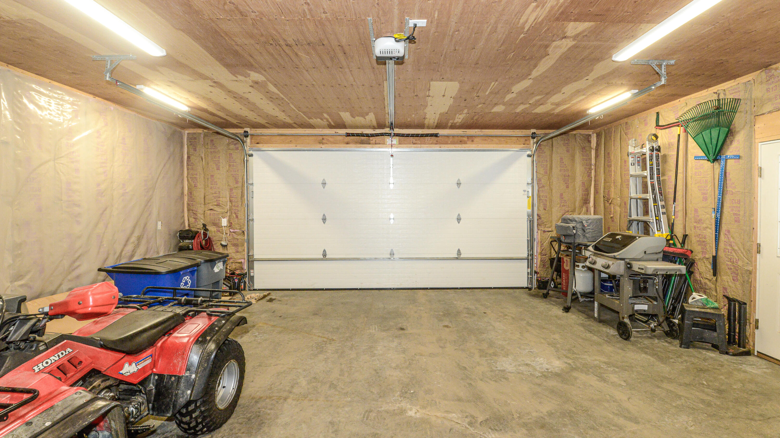 7 Silver Way, Oxford, ME, 04270