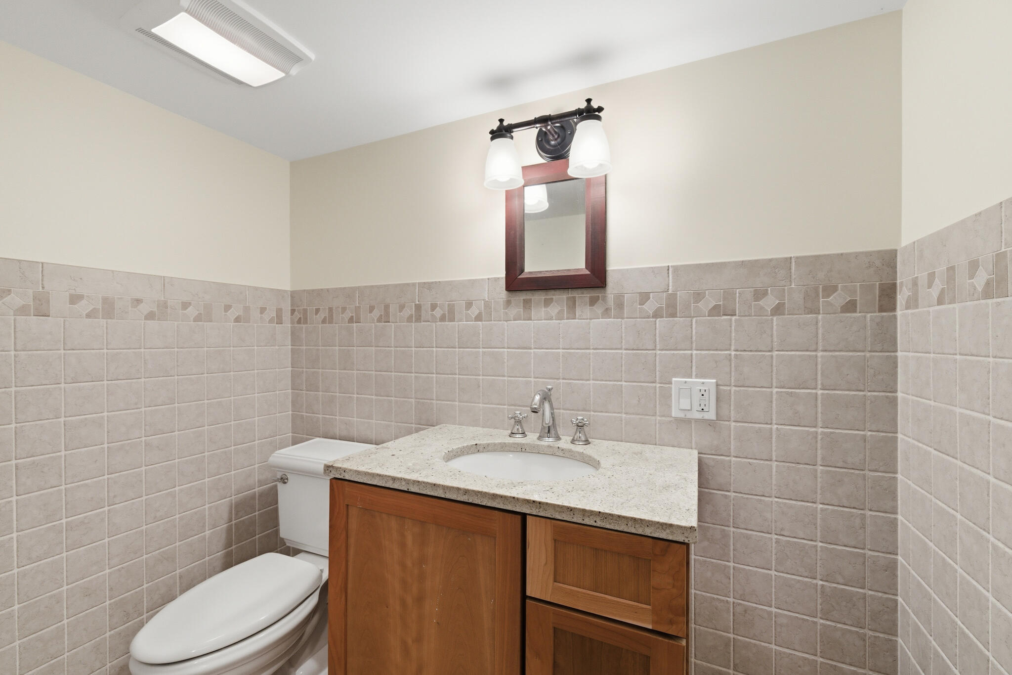124 Phipps Point Road, Woolwich, ME 04579 1/2 BATH