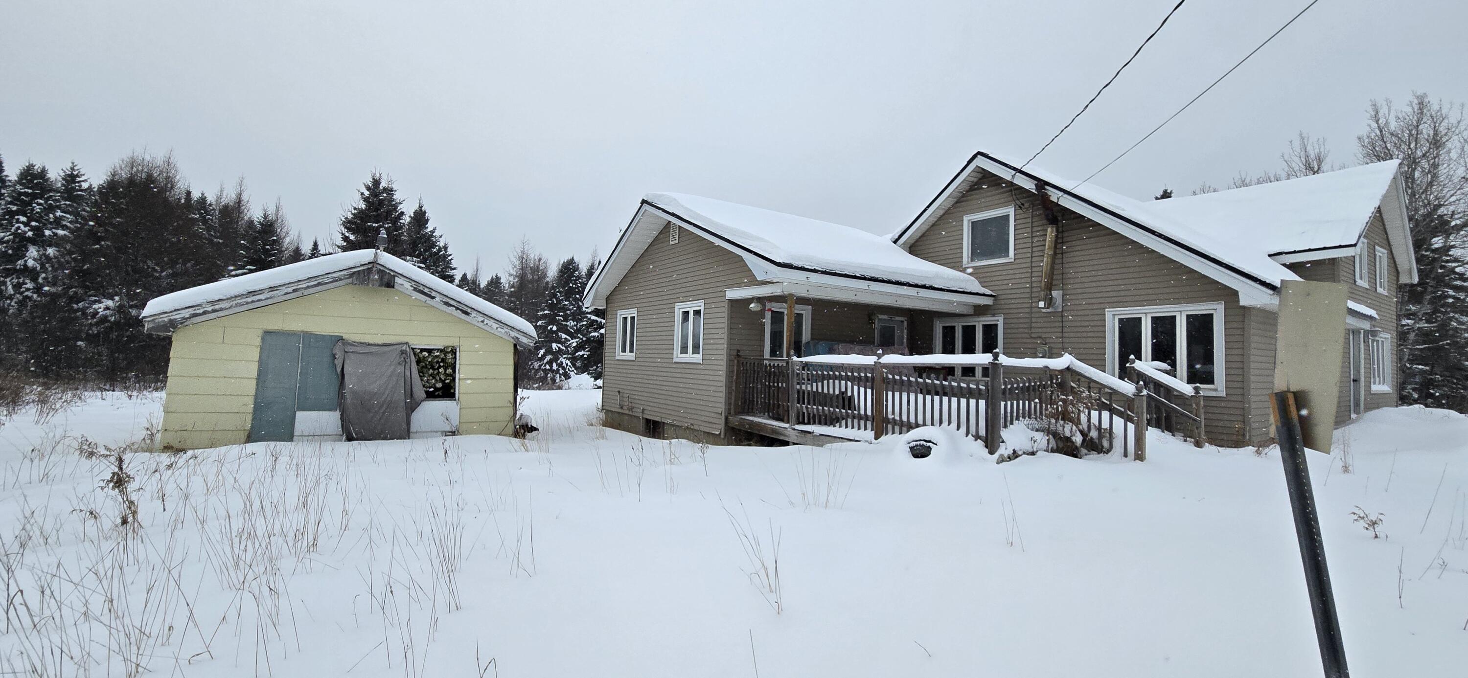 19 Perry Street, Lincoln, ME, 04457