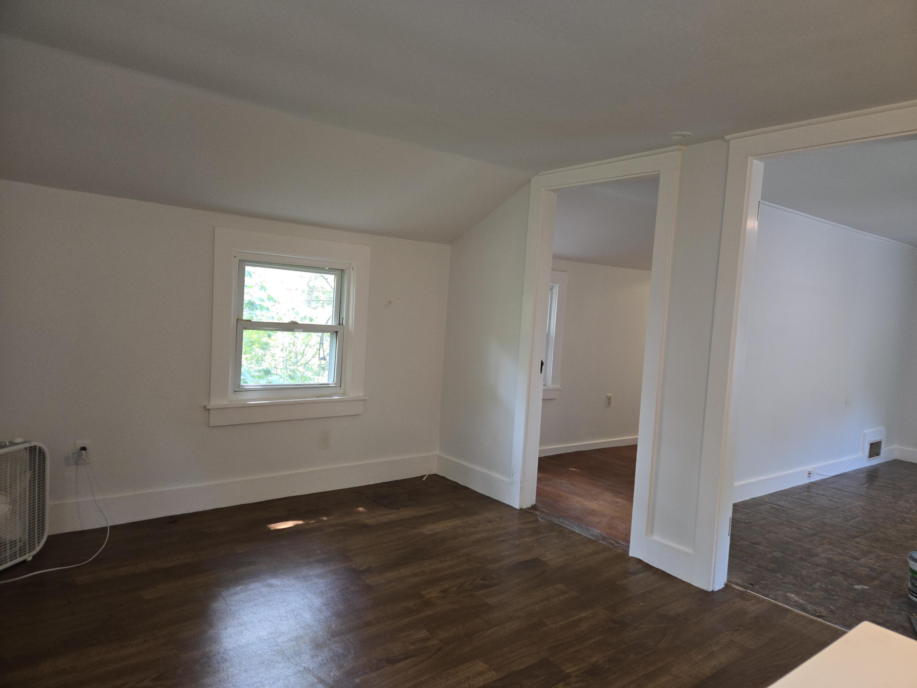 25 Falmouth Road, Falmouth, ME 04105 UNIT 1