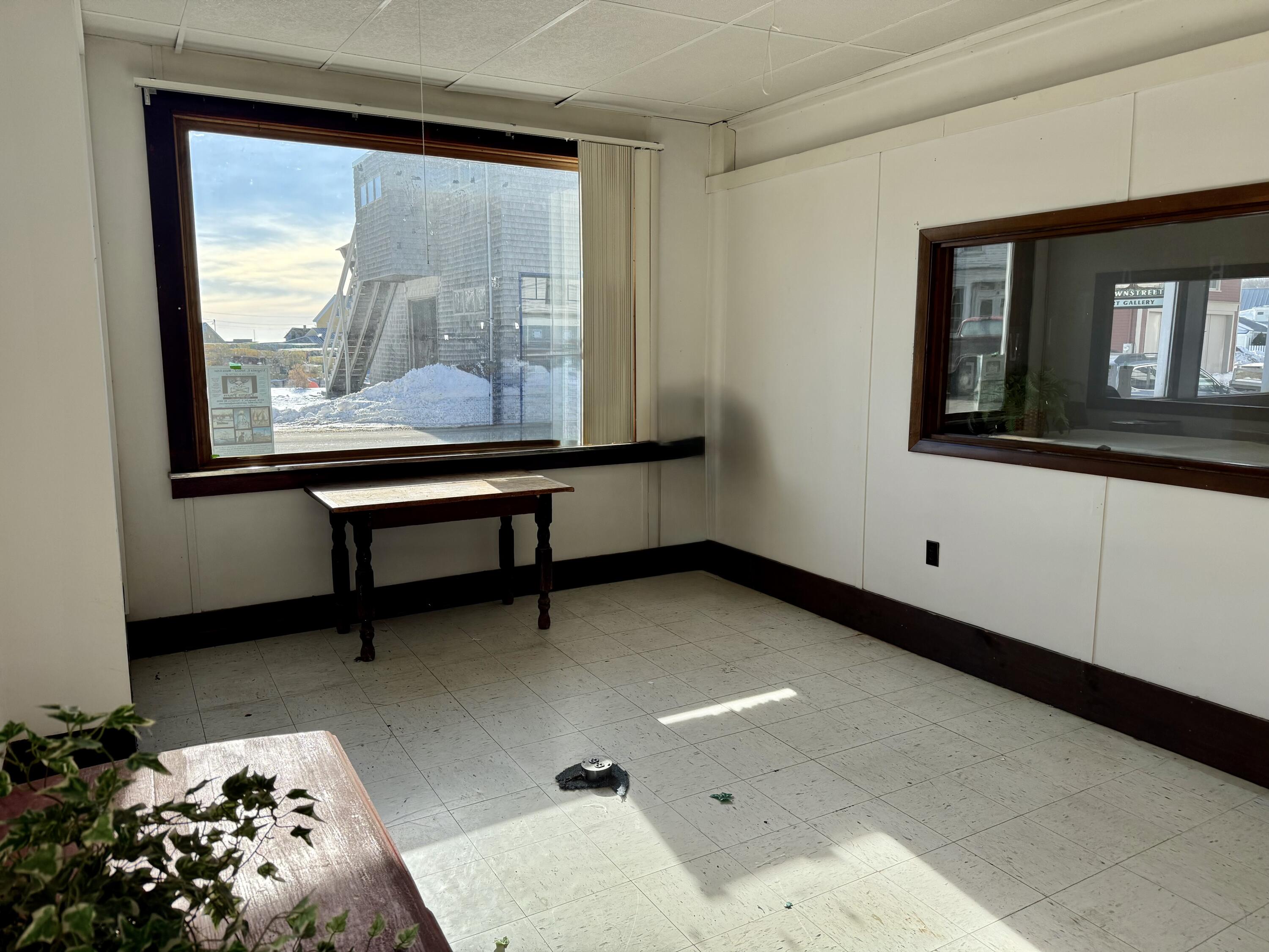 54 W Main Street, Vinalhaven, ME, 04863