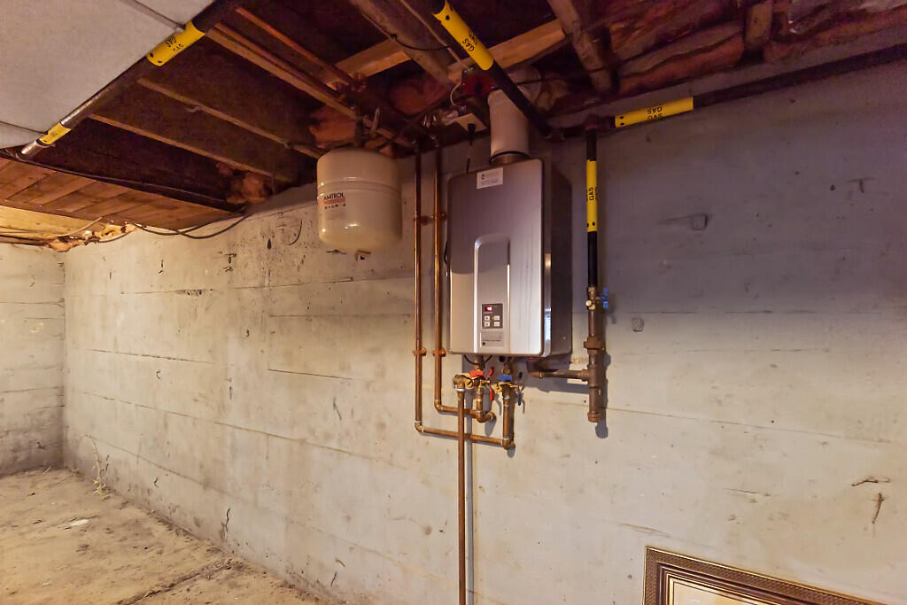 18 Manley Street, Augusta, ME, 04330