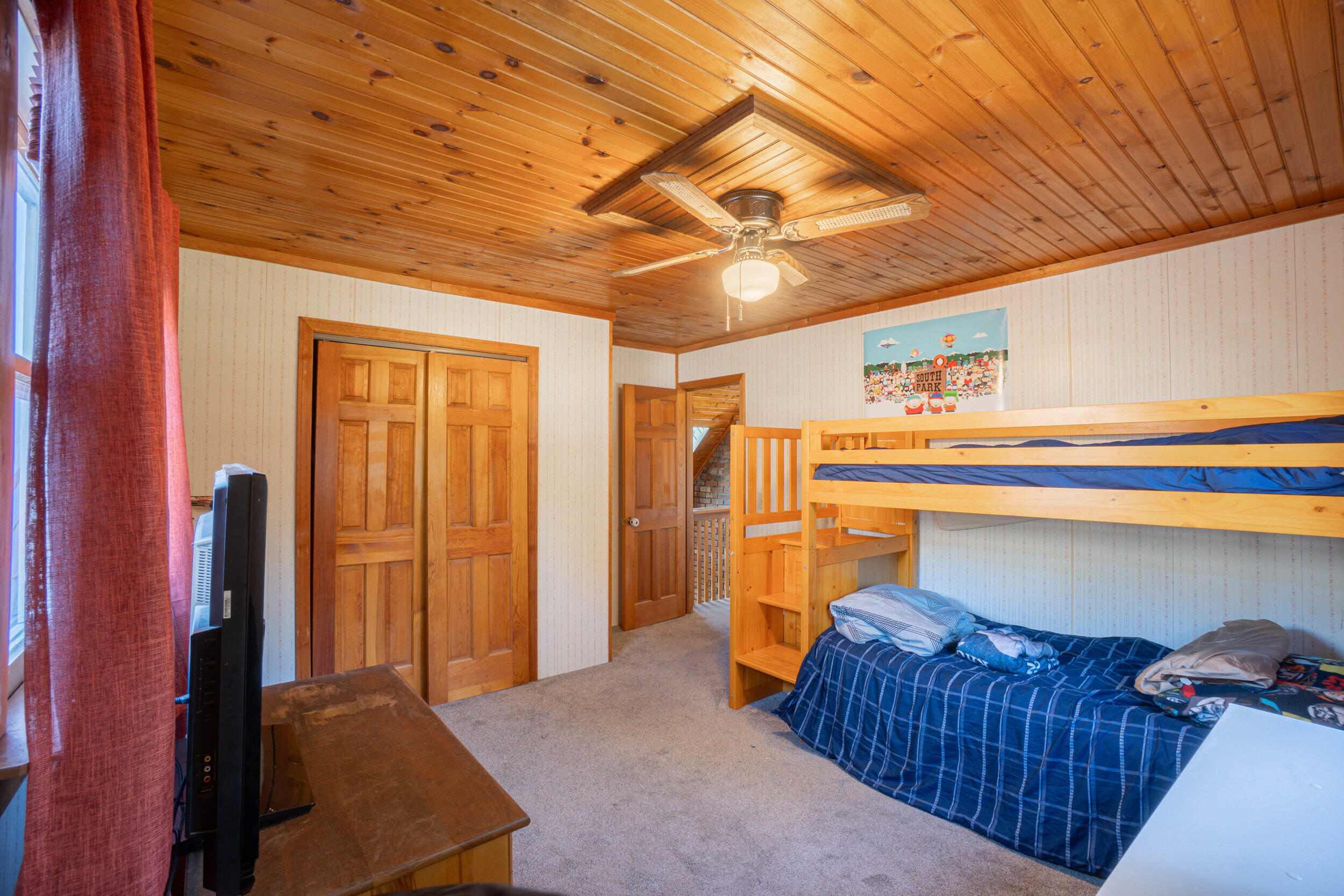 24 Autumn Lane, Lincoln, ME, 04457
