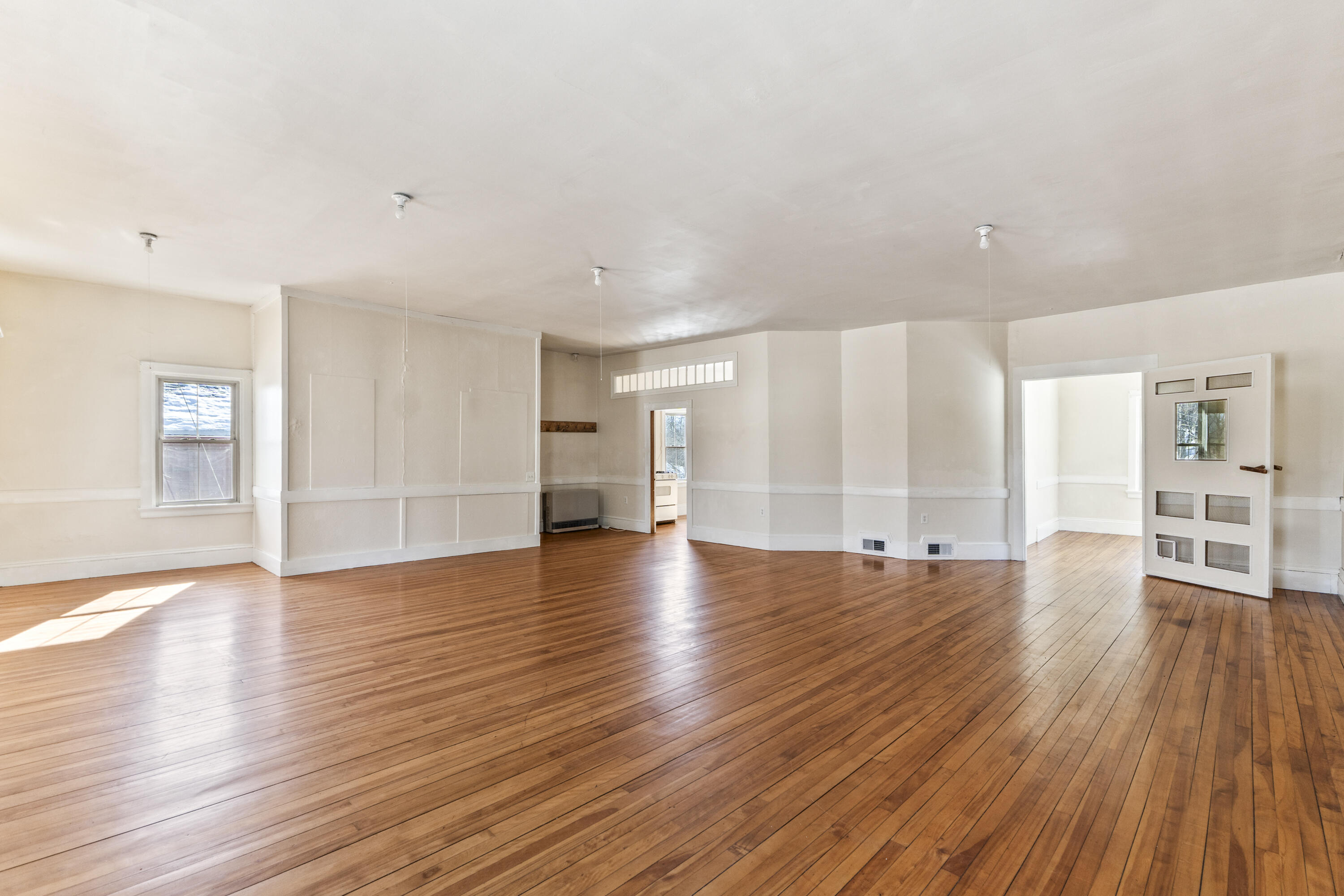 38 Main Street, Topsham, ME, 04086