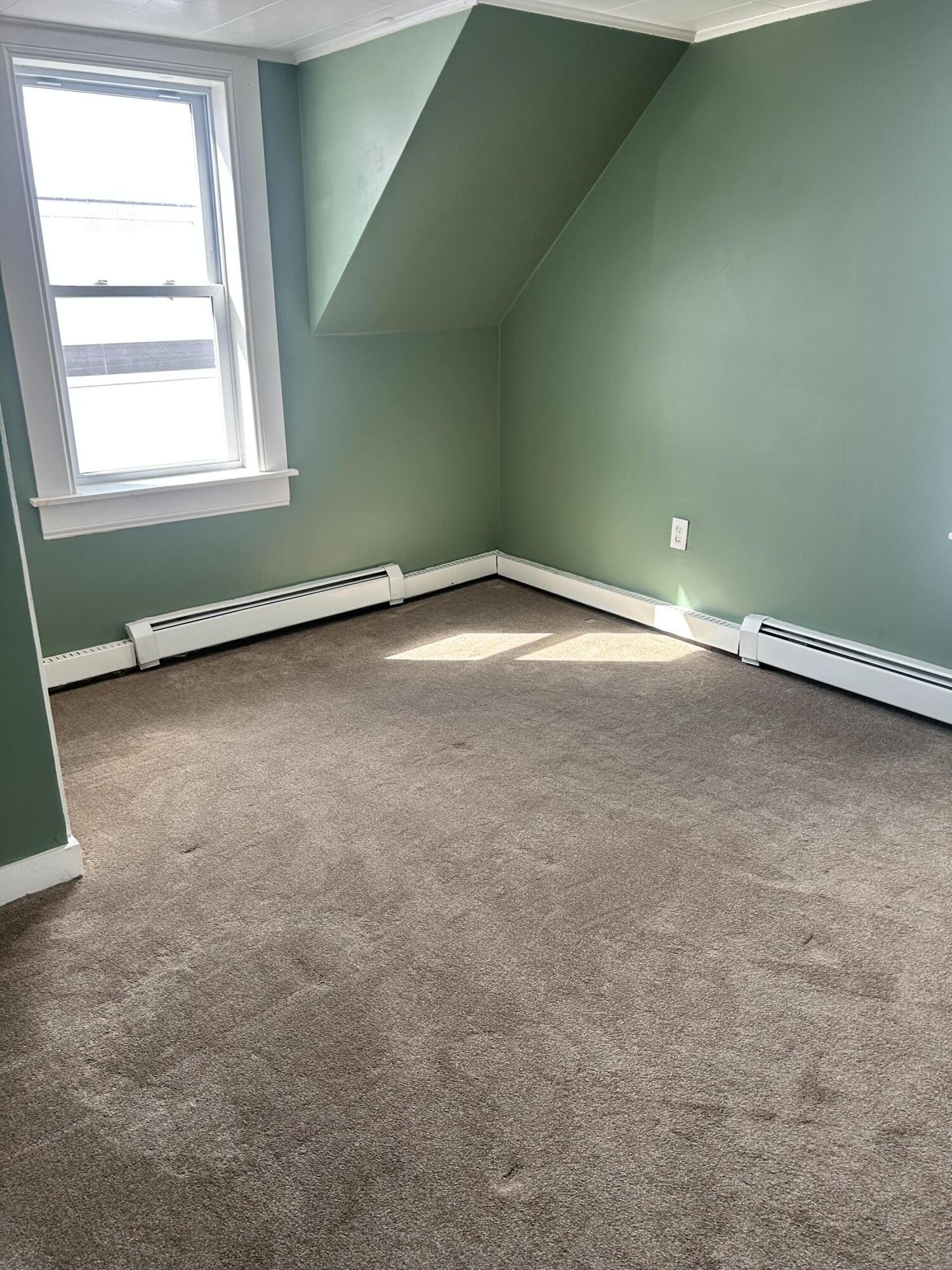 7 Washington Street, Augusta, ME, 04330