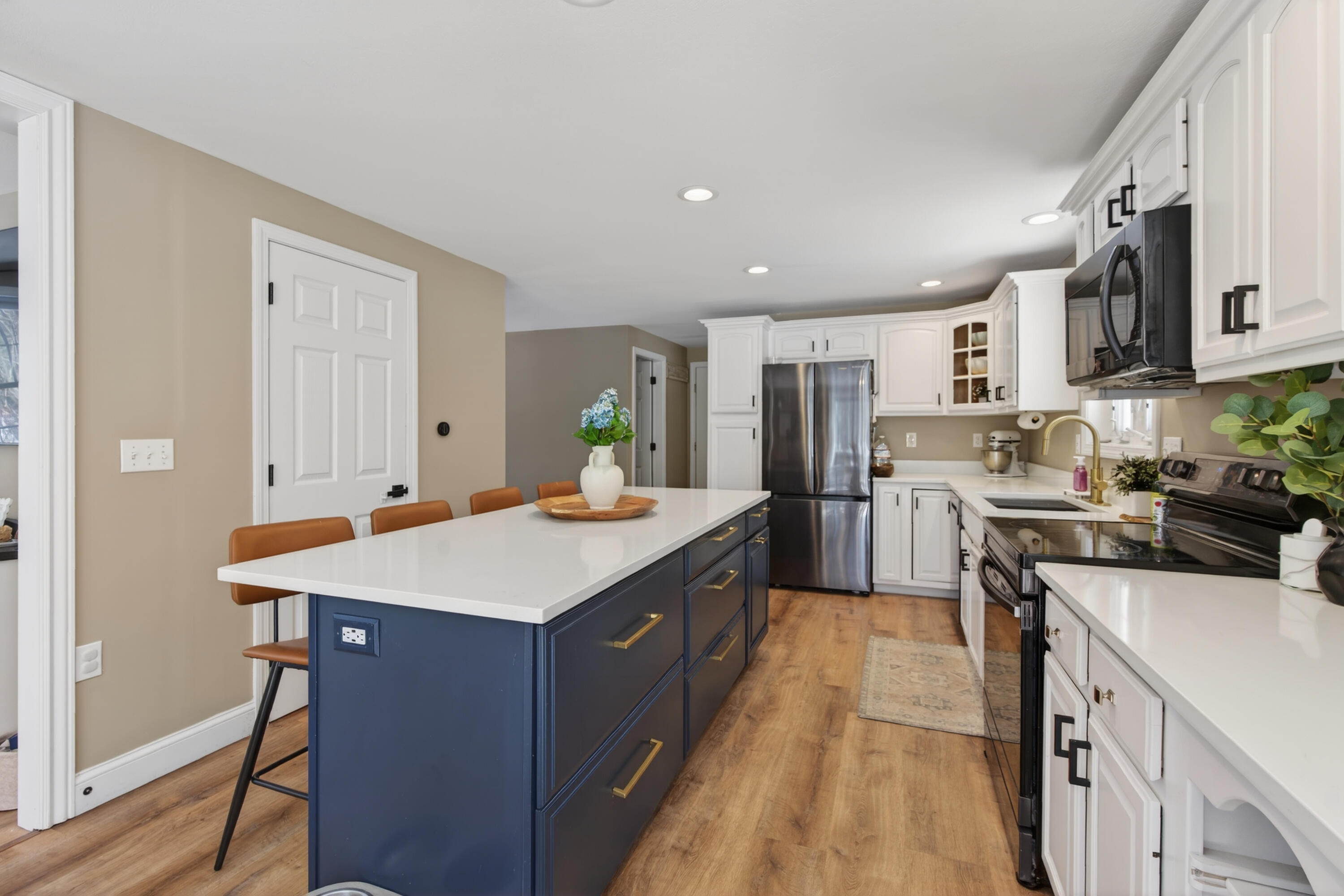 202 Cole Hill Road, Standish, ME, 04084